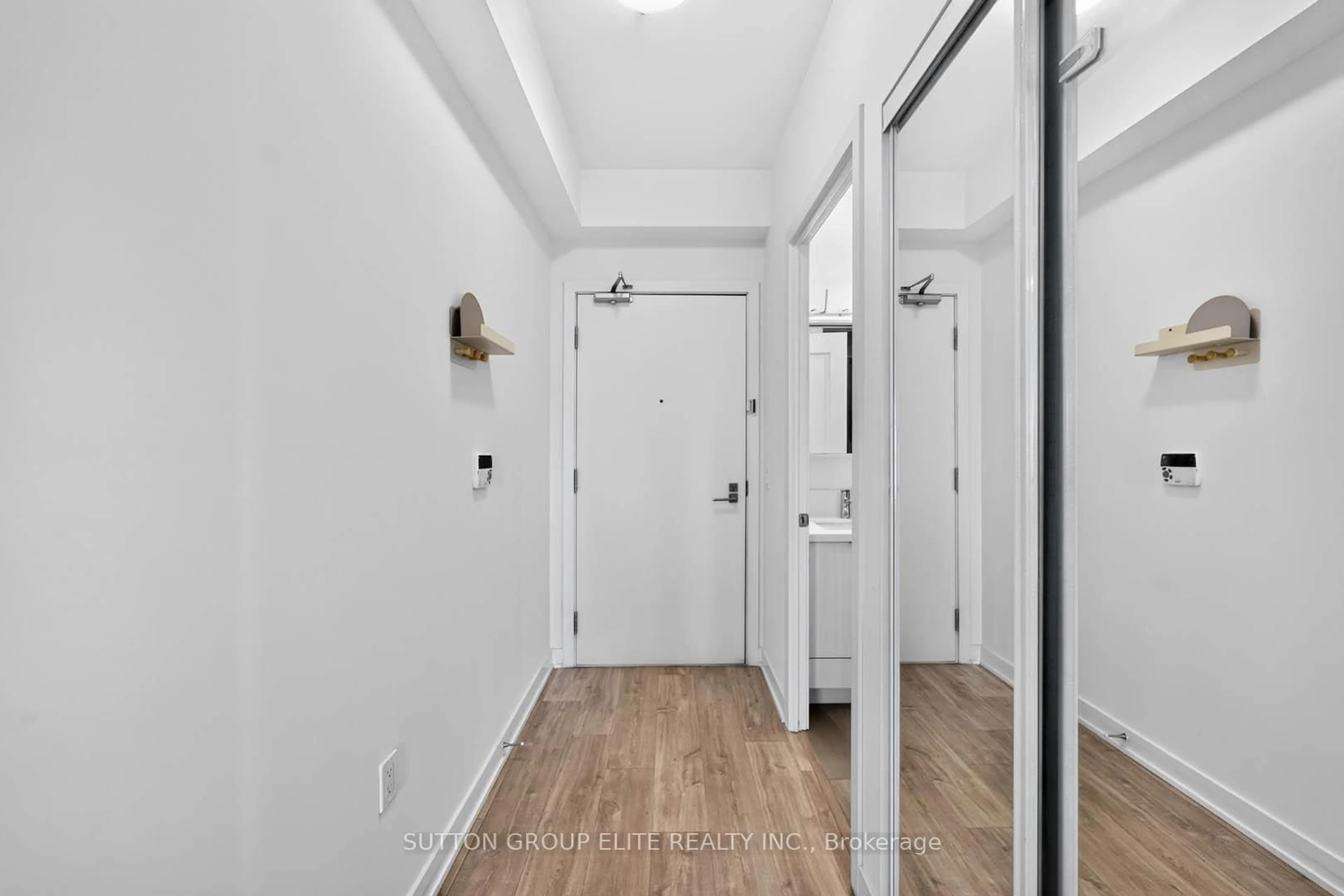 Unknown for 4699 Glen Erin Dr #302, Mississauga Ontario L5M 2E5
