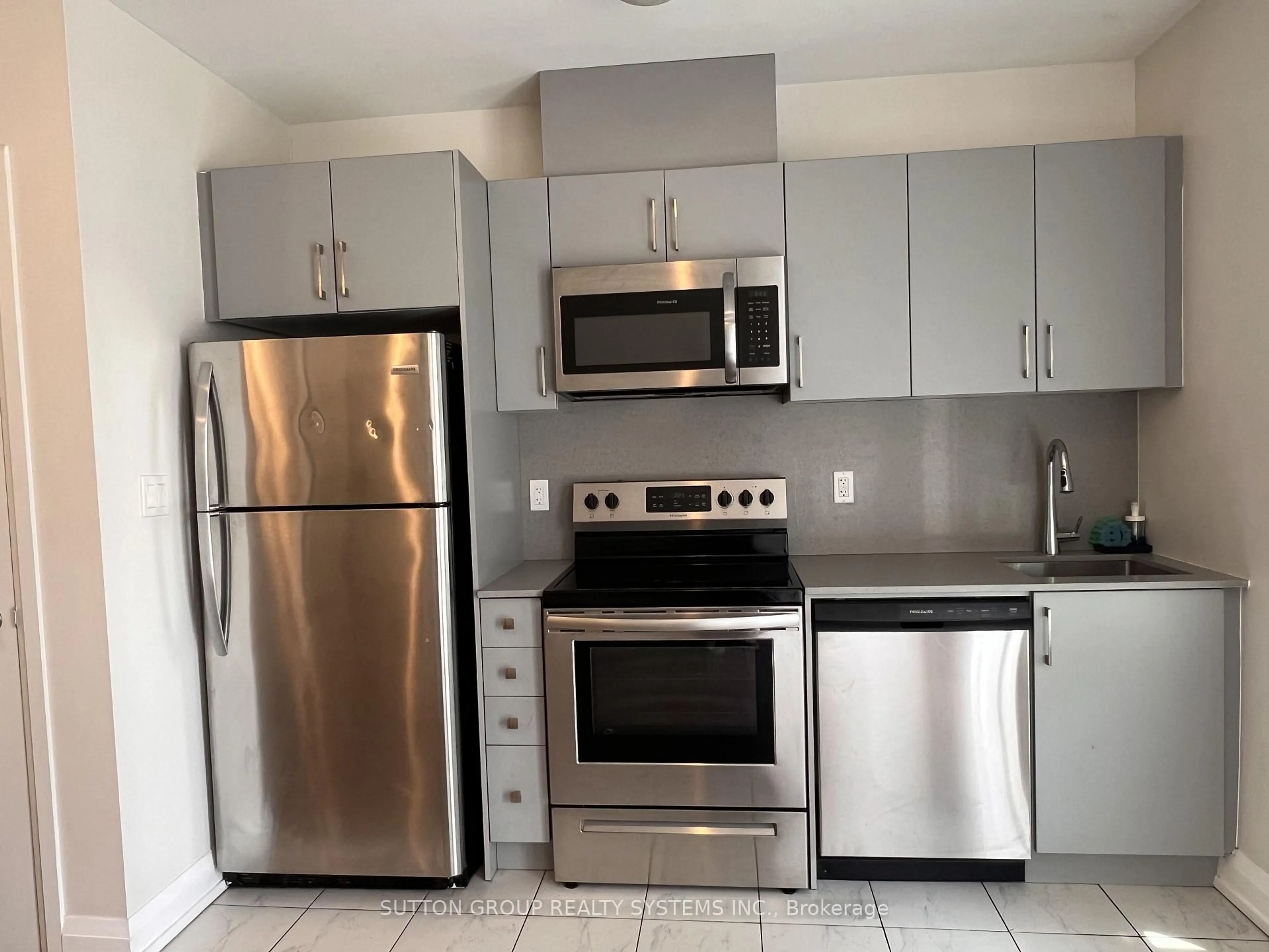 Standard kitchen, unknown for 400 The East Mall #203, Toronto Ontario M9B 3Z9