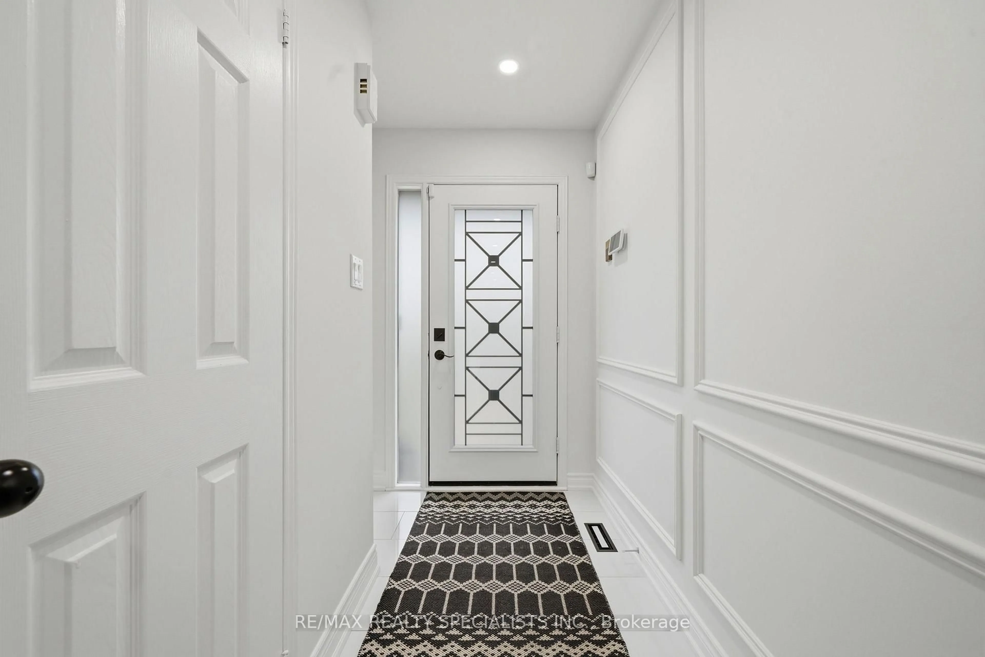 Indoor entryway for 65 Ironhorse Cres, Caledon Ontario L7E 2K7