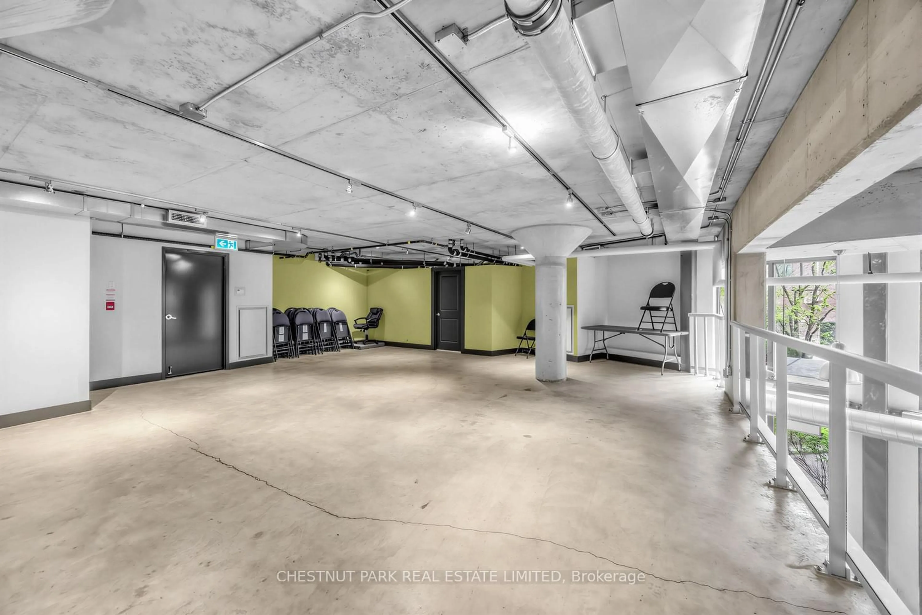 Gym or fitness room for 363 Sorauren Ave #301, Toronto Ontario M6R 3C1
