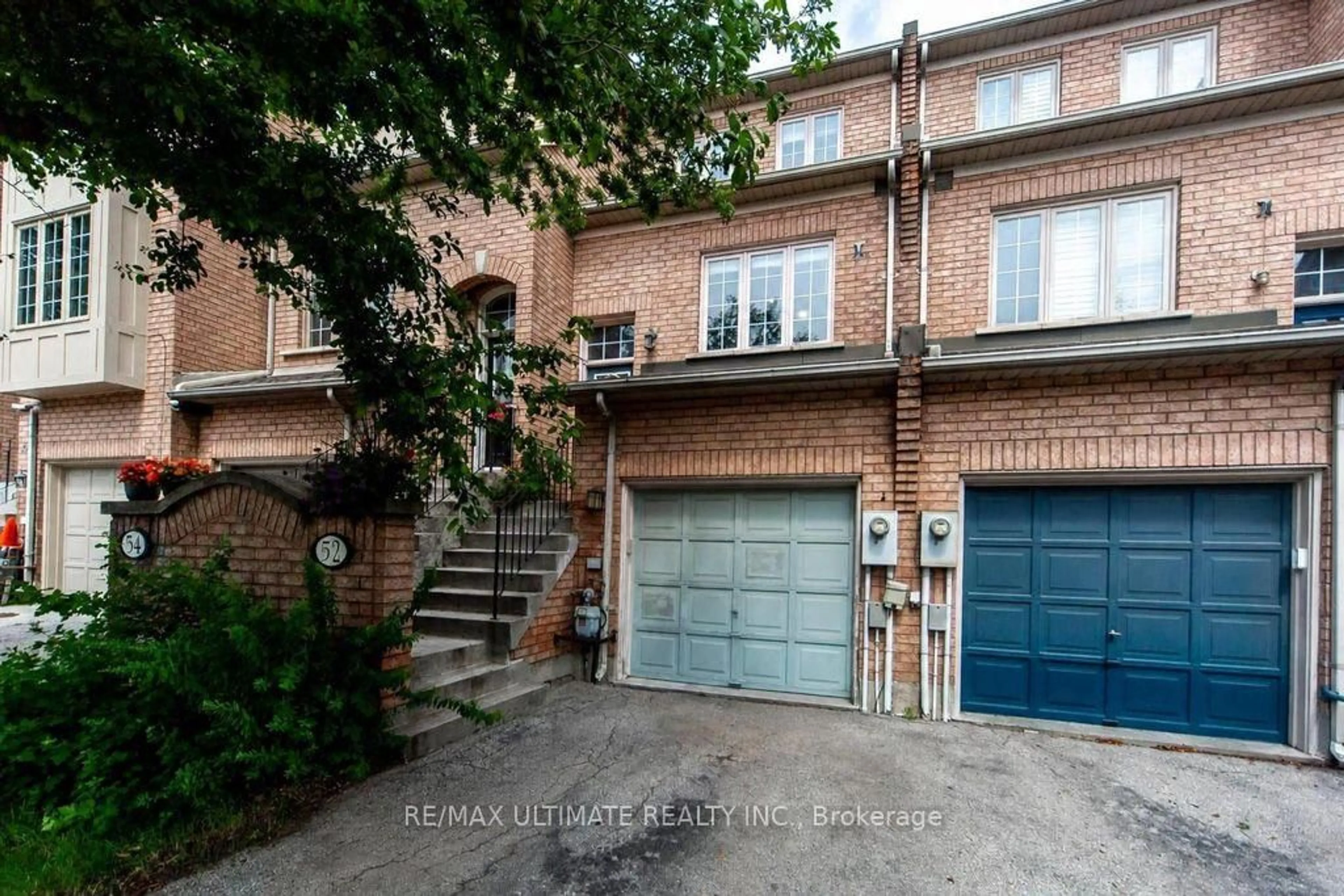 Home with brick exterior material, street for 52 Bluewater Crt, Toronto Ontario M8V 4A9