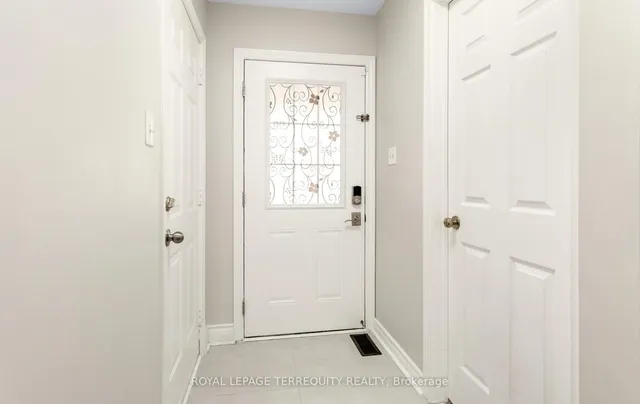 5950 Glen Erin Dr #50, Mississauga 4