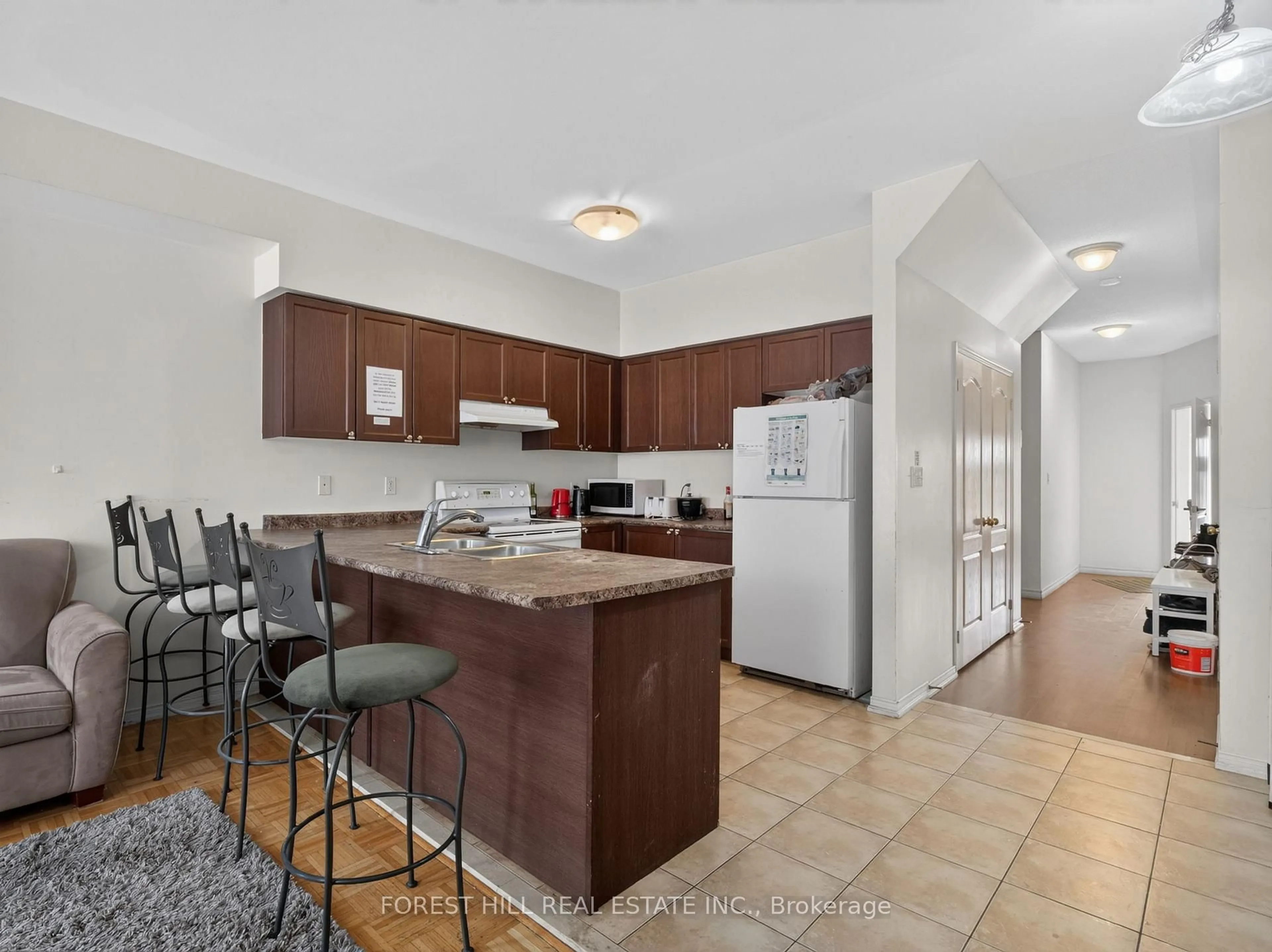Standard kitchen, ceramic/tile floor for 4 Evelyn Wiggins Dr, Toronto Ontario M3J 0G3