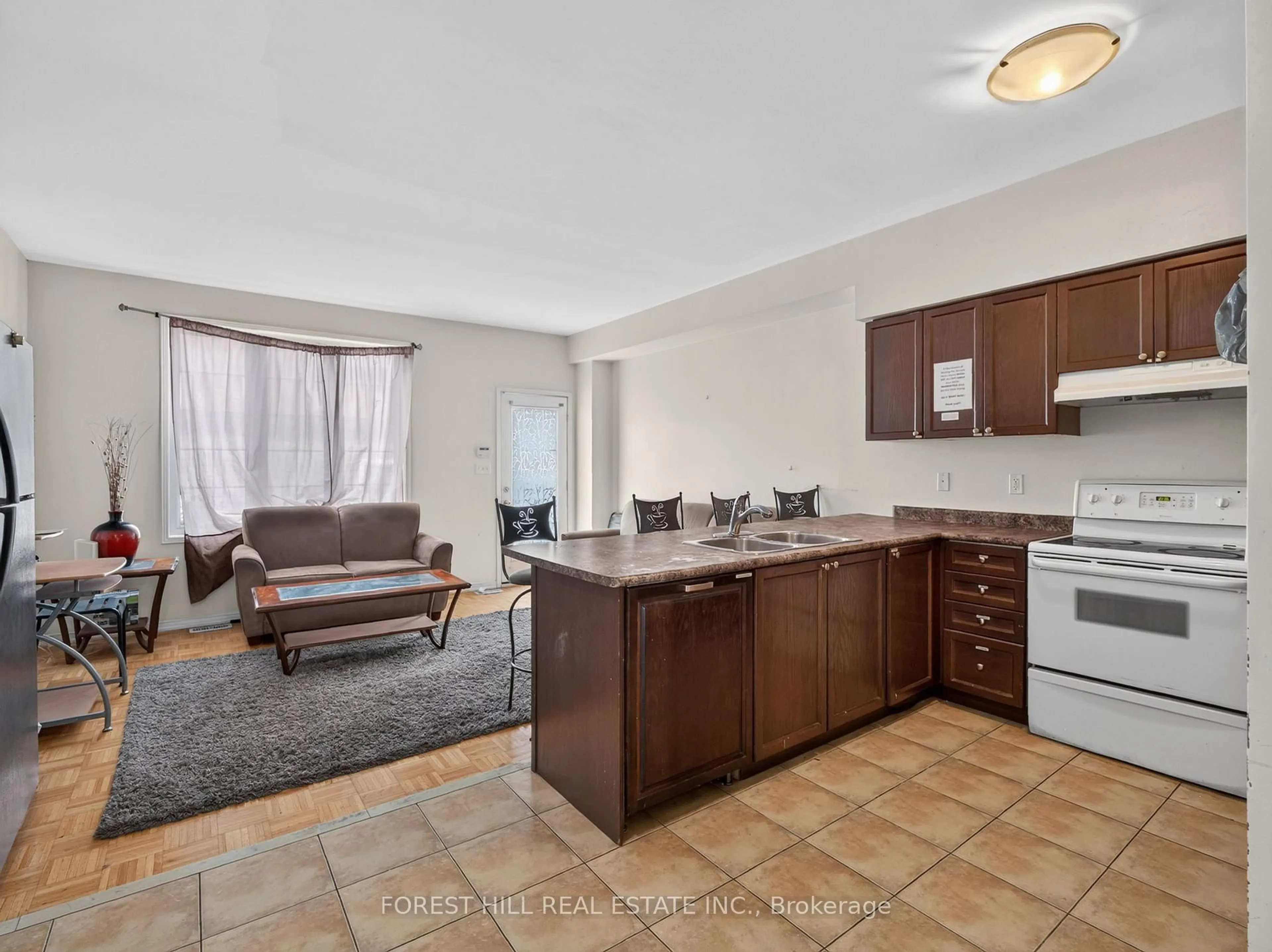 Standard kitchen, unknown for 4 Evelyn Wiggins Dr, Toronto Ontario M3J 0G3