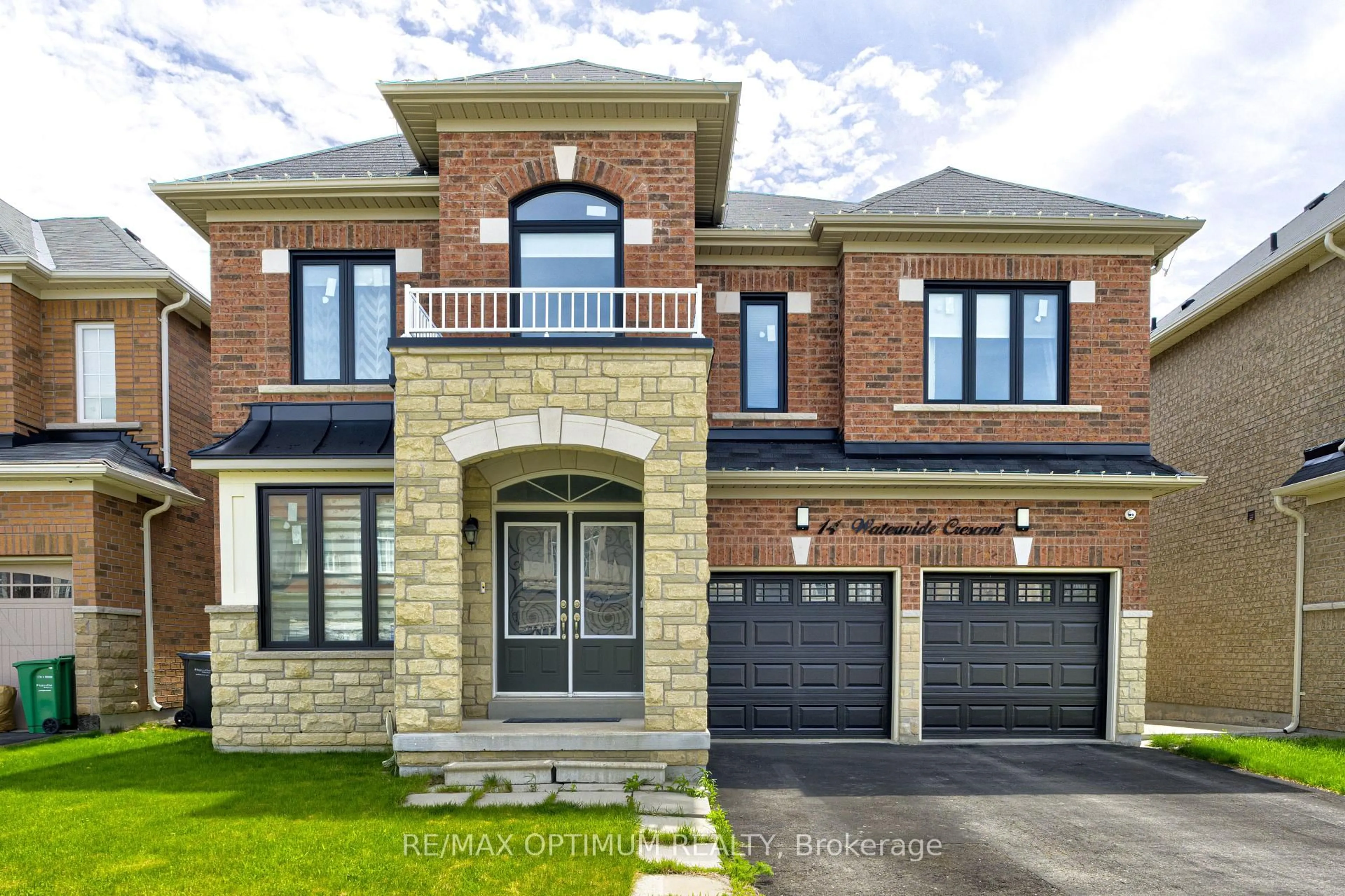 Home with brick exterior material, street for 14 Waterwide Cres, Brampton Ontario L6T 3C3