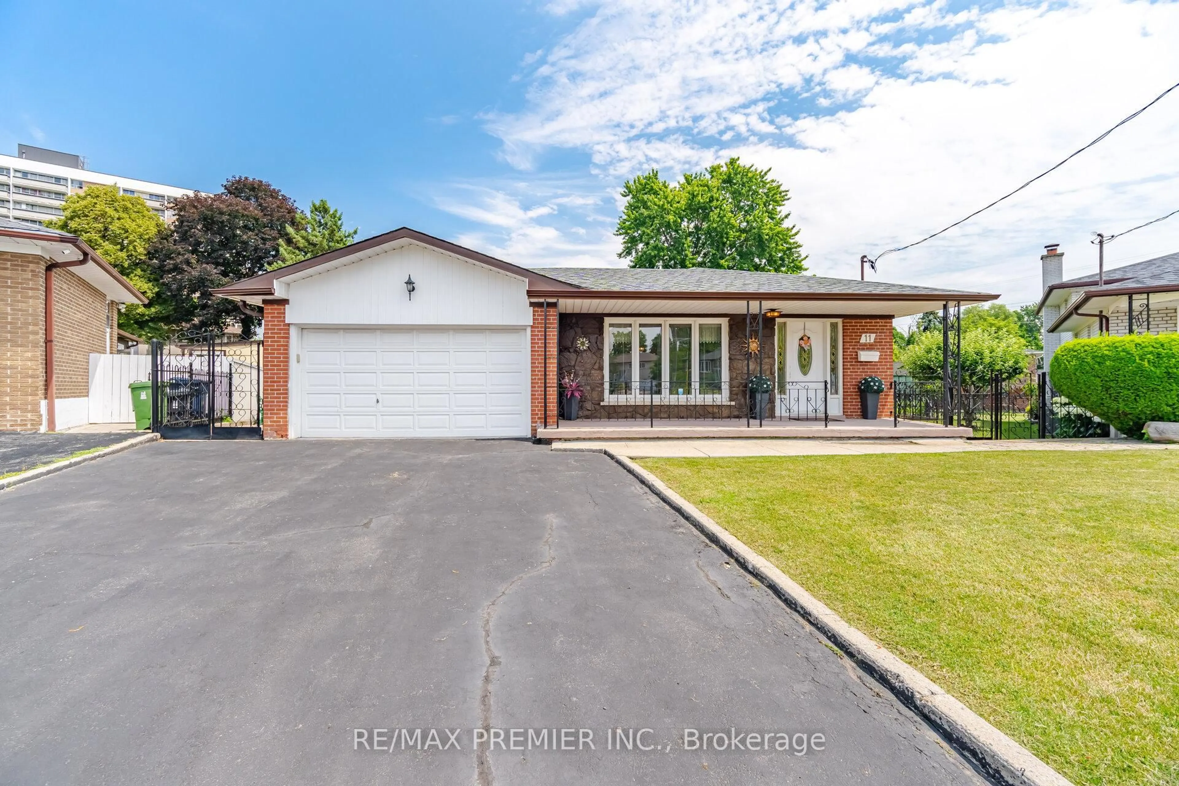 Home with brick exterior material, street for 11 Kinnie Crt, Toronto Ontario M3N 2S1