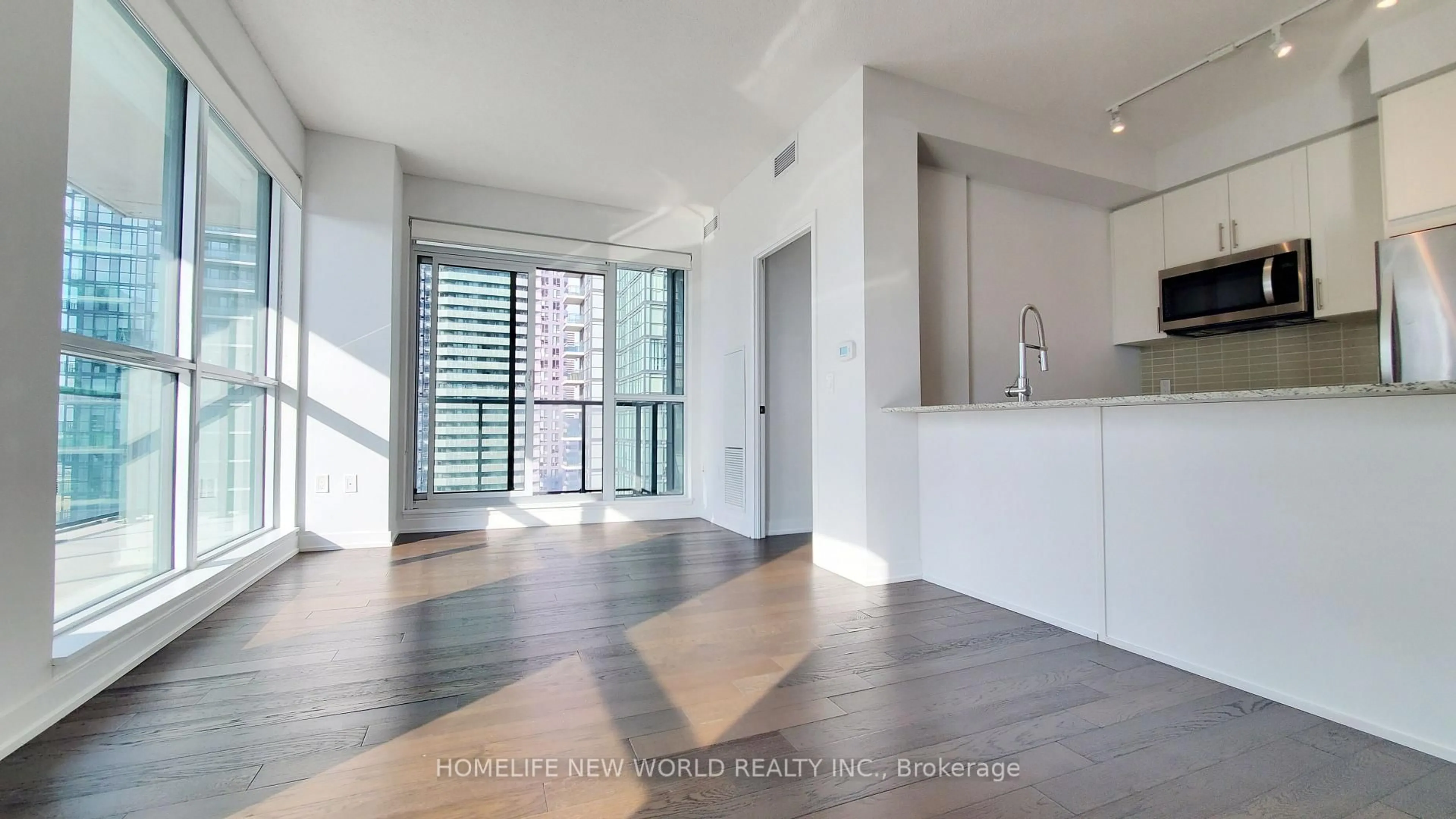 Unknown for 4055 Parkside Village Dr #2015, Mississauga Ontario L5B 0K8