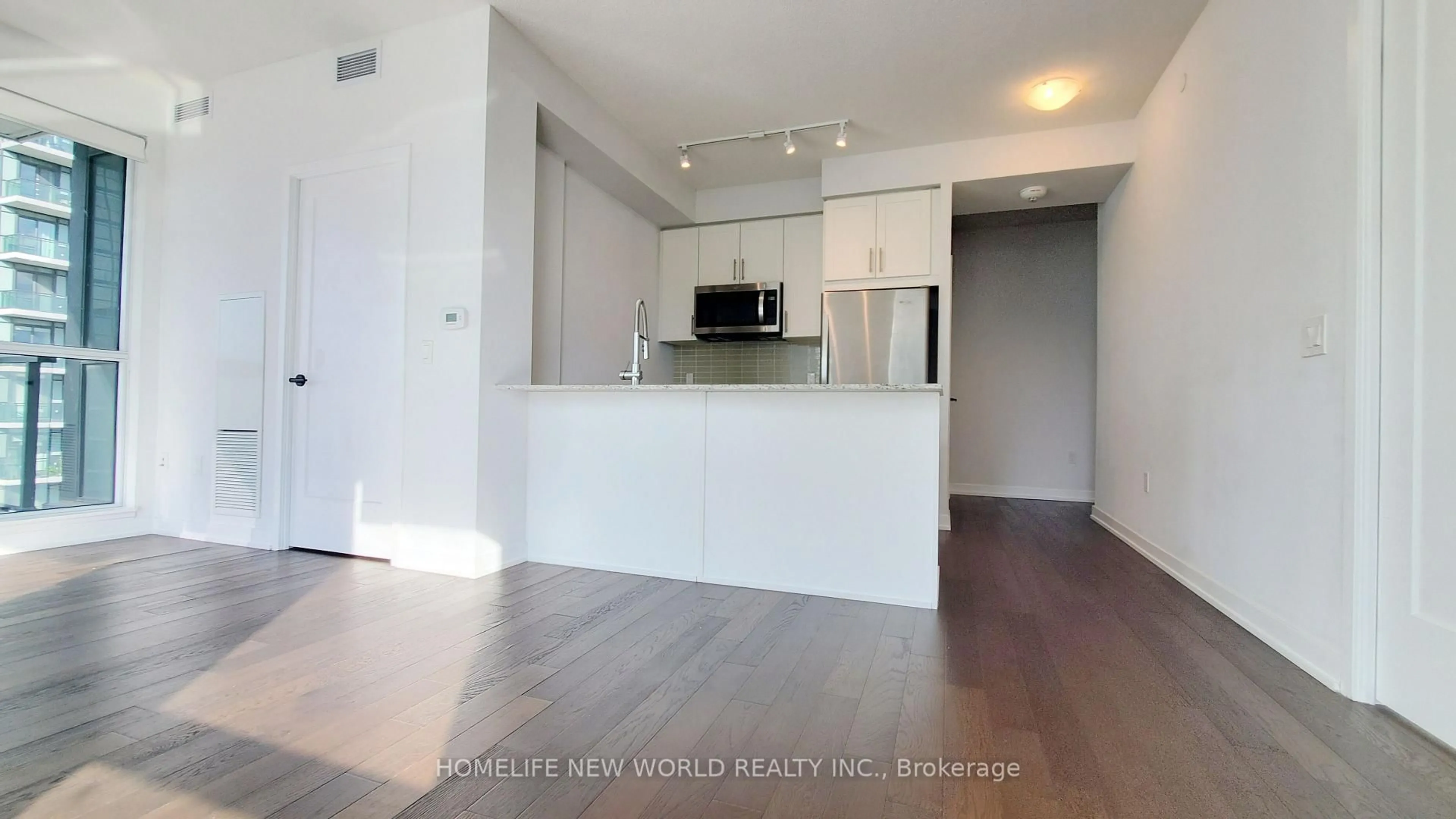 Open concept kitchen, unknown for 4055 Parkside Village Dr #2015, Mississauga Ontario L5B 0K8