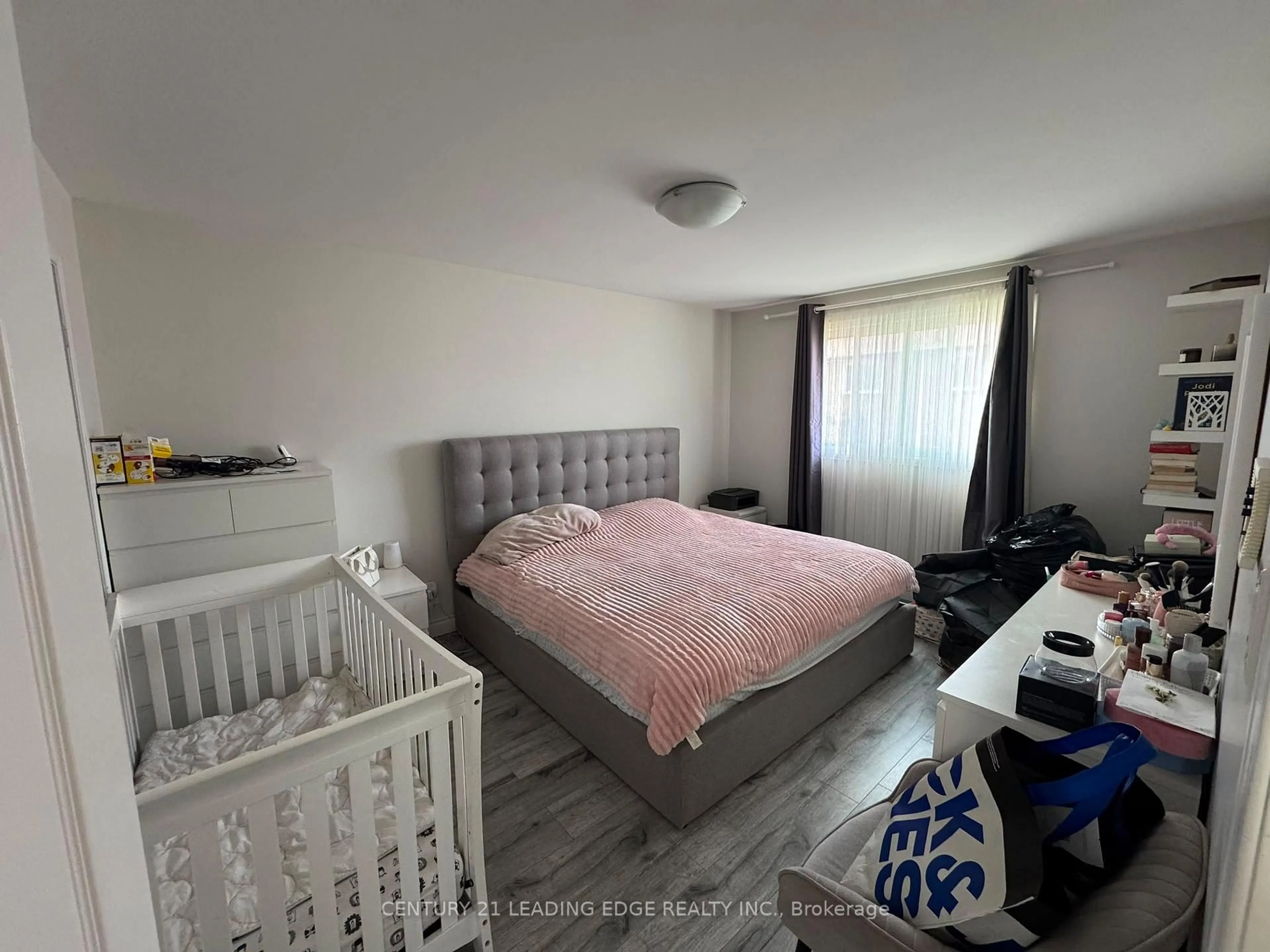 A pic of a room for 18 Clubhouse Crt, Toronto Ontario M3L 2K5