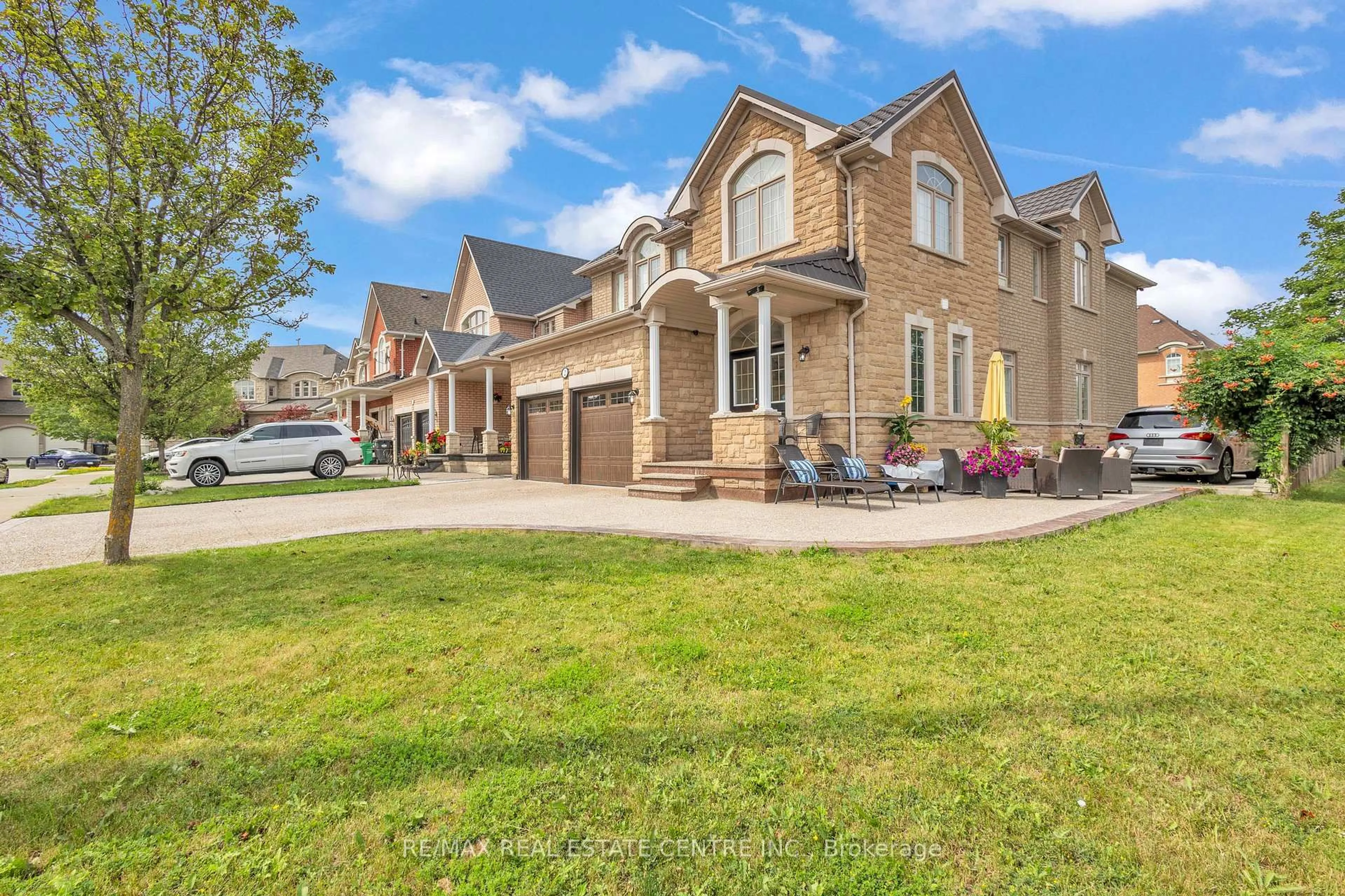 Home with brick exterior material, street for 2 Janetville St, Brampton Ontario L6P 2A3