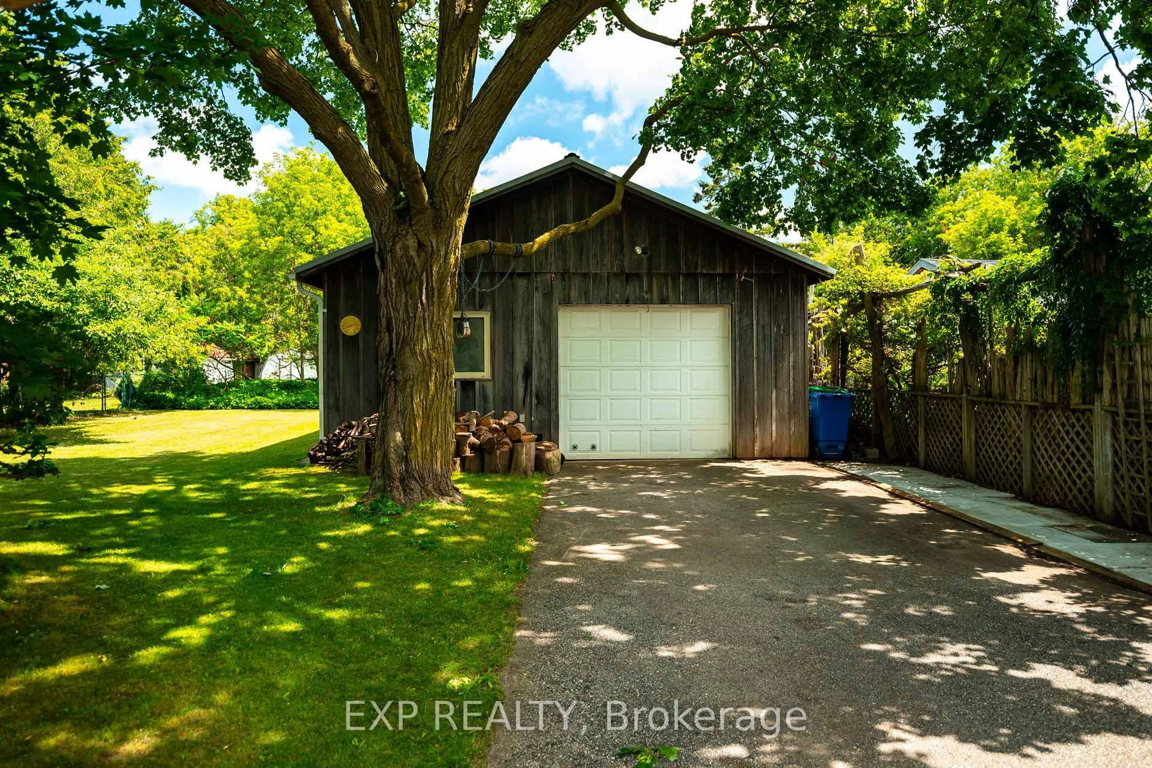 Shed for 39 Townline, Orangeville Ontario L9W 1T7
