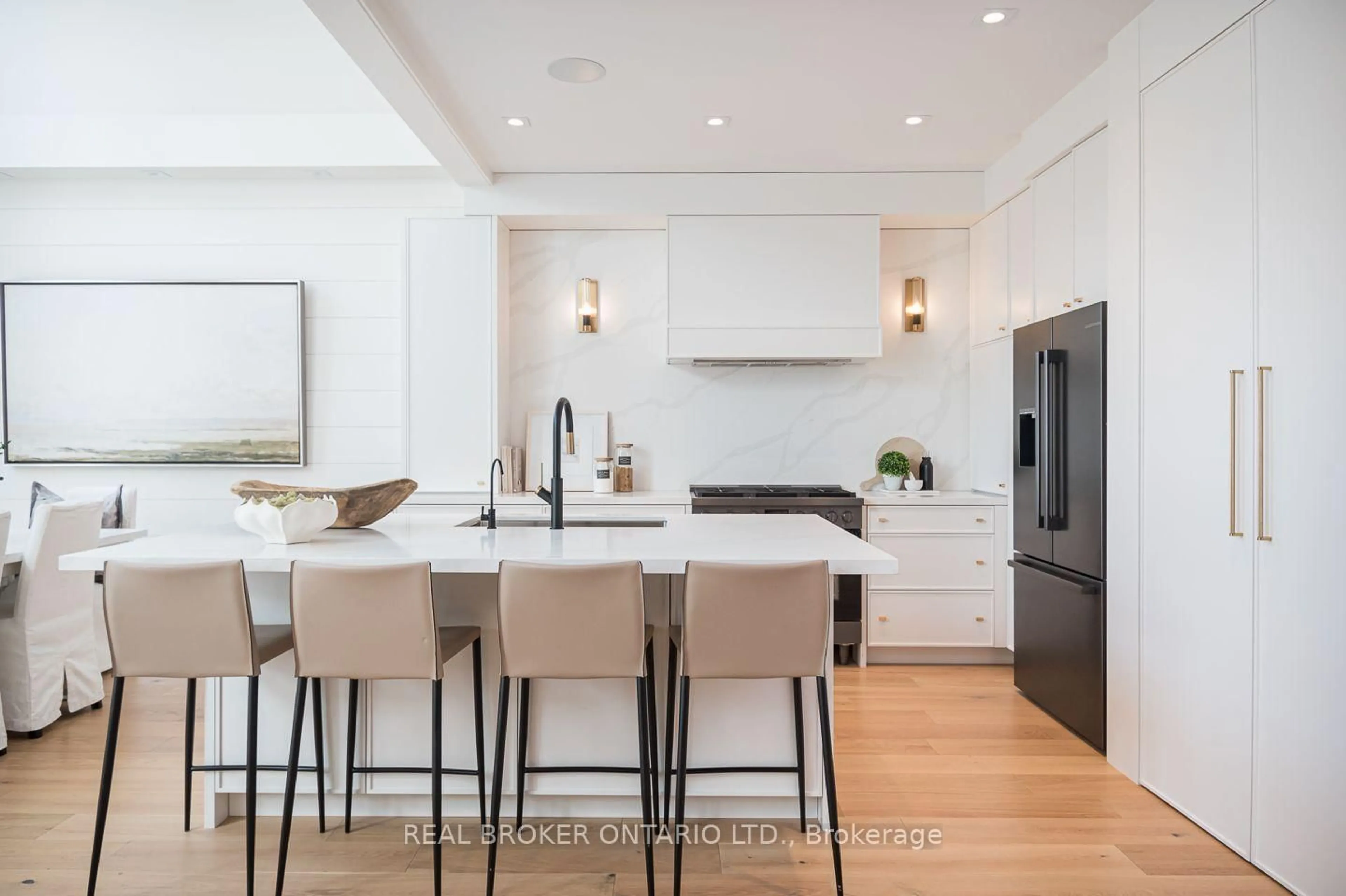 Contemporary kitchen, unknown for 307 Martin St, Milton Ontario L9T 2R7
