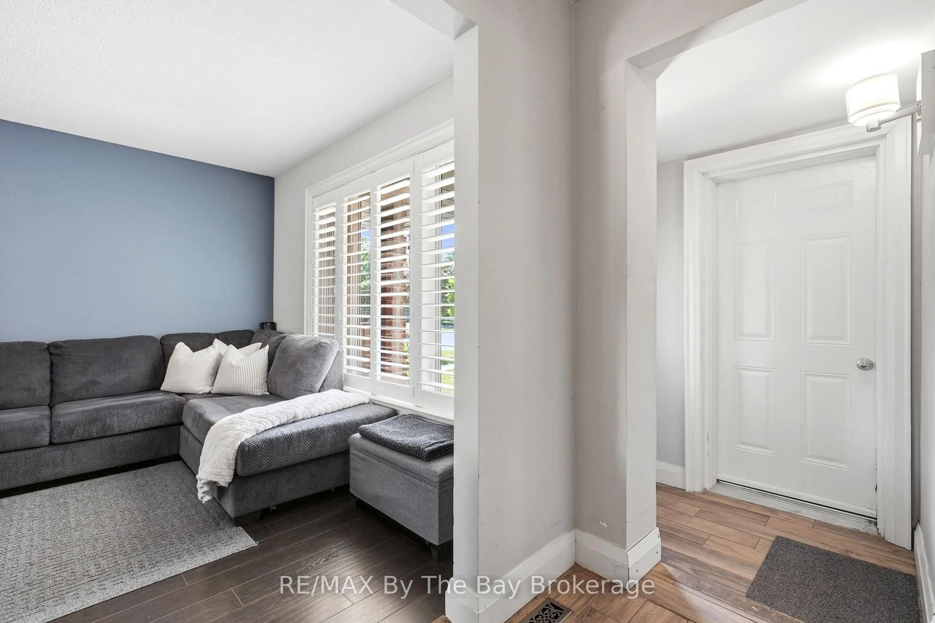 Unknown for 291 Woodlawn Cres, Milton Ontario L9T 4V8