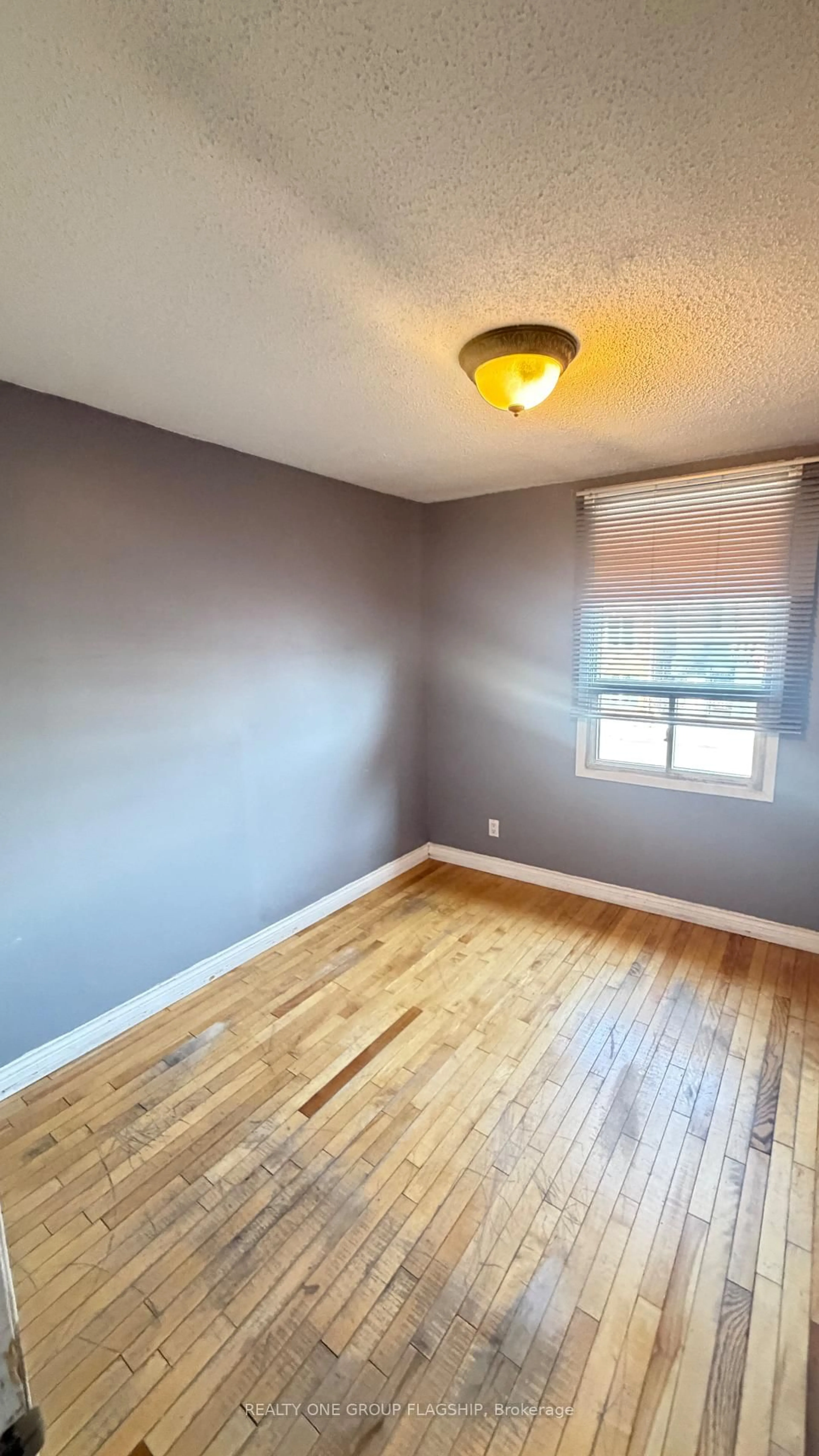 A pic of a room for 567 Rogers Rd, Toronto Ontario M6M 1B7