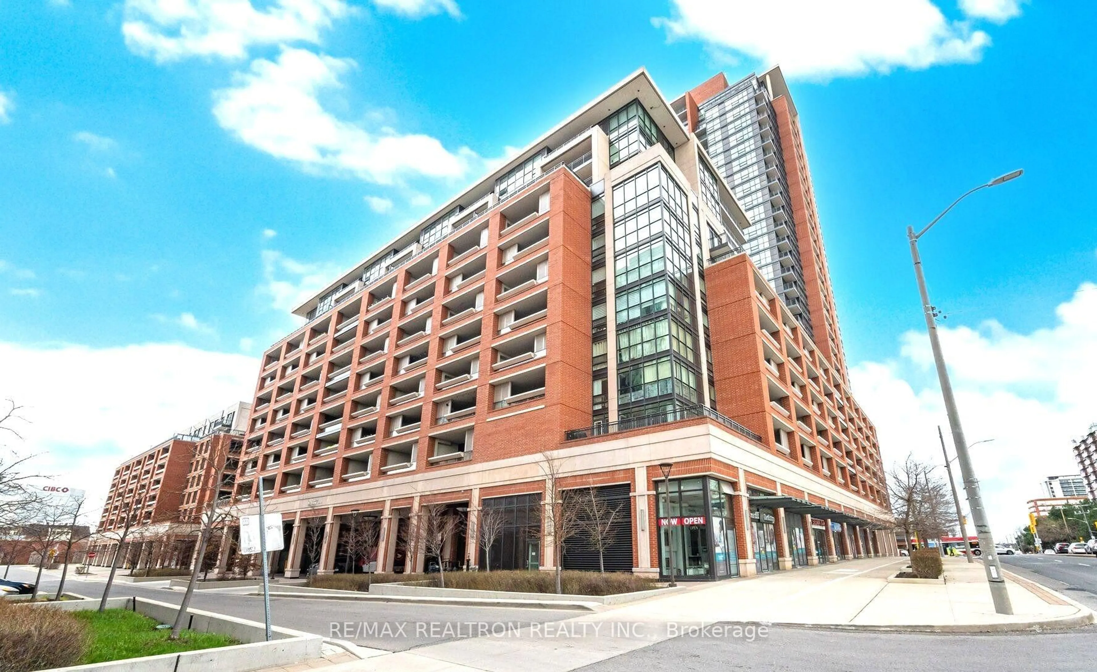 Patio, building for 830 Lawrence Ave #1612, Toronto Ontario M6A 0B6