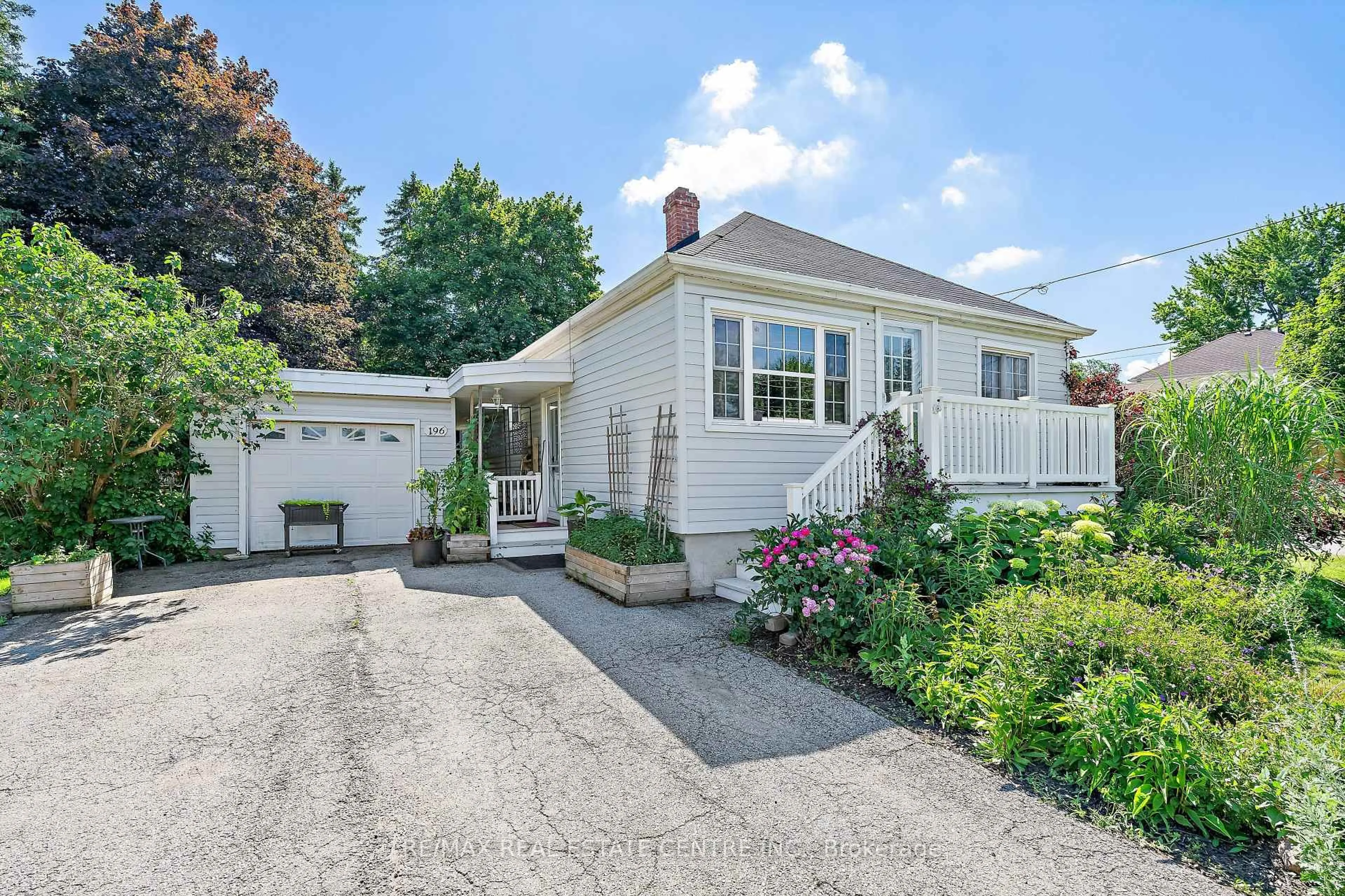 Unknown for 196 Main St, Halton Hills Ontario L7J 1W8