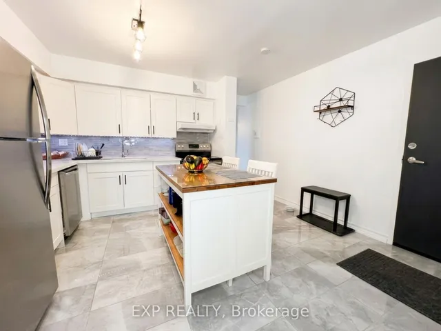 1100 Caven St #406, Mississauga 2