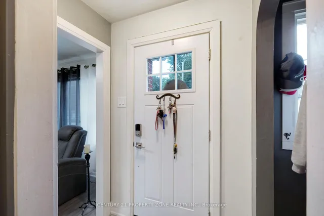 74 John St, Orangeville 4