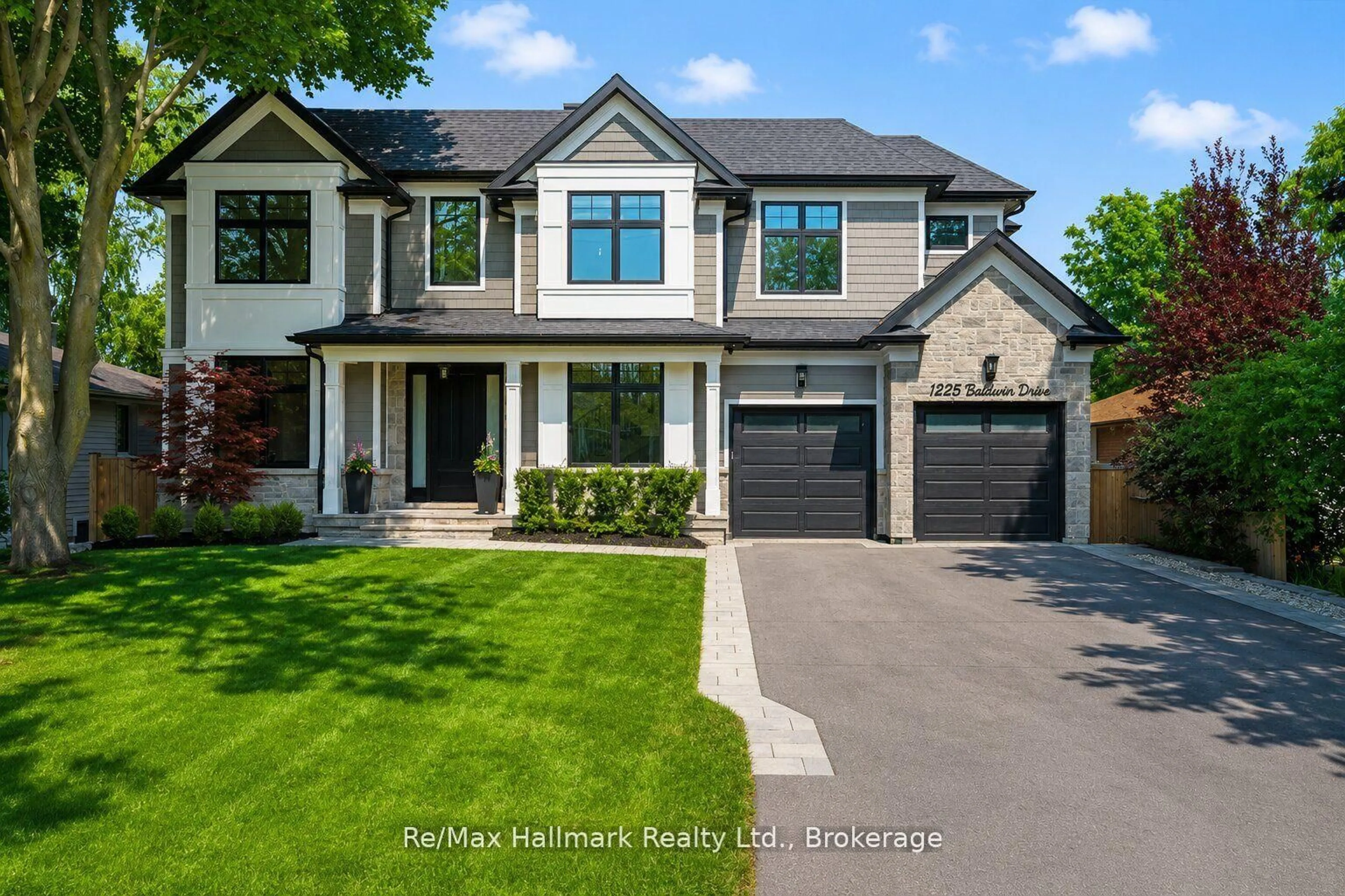 Home with brick exterior material, street for 1225 Baldwin Dr, Oakville Ontario L6J 2W4