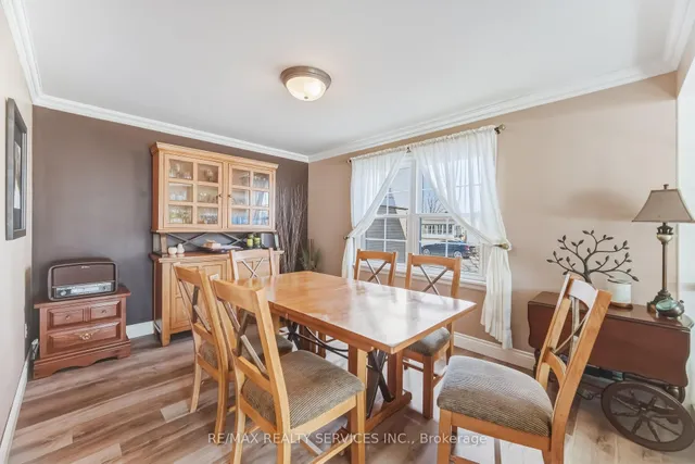 15 Braemar Dr, Brampton 3