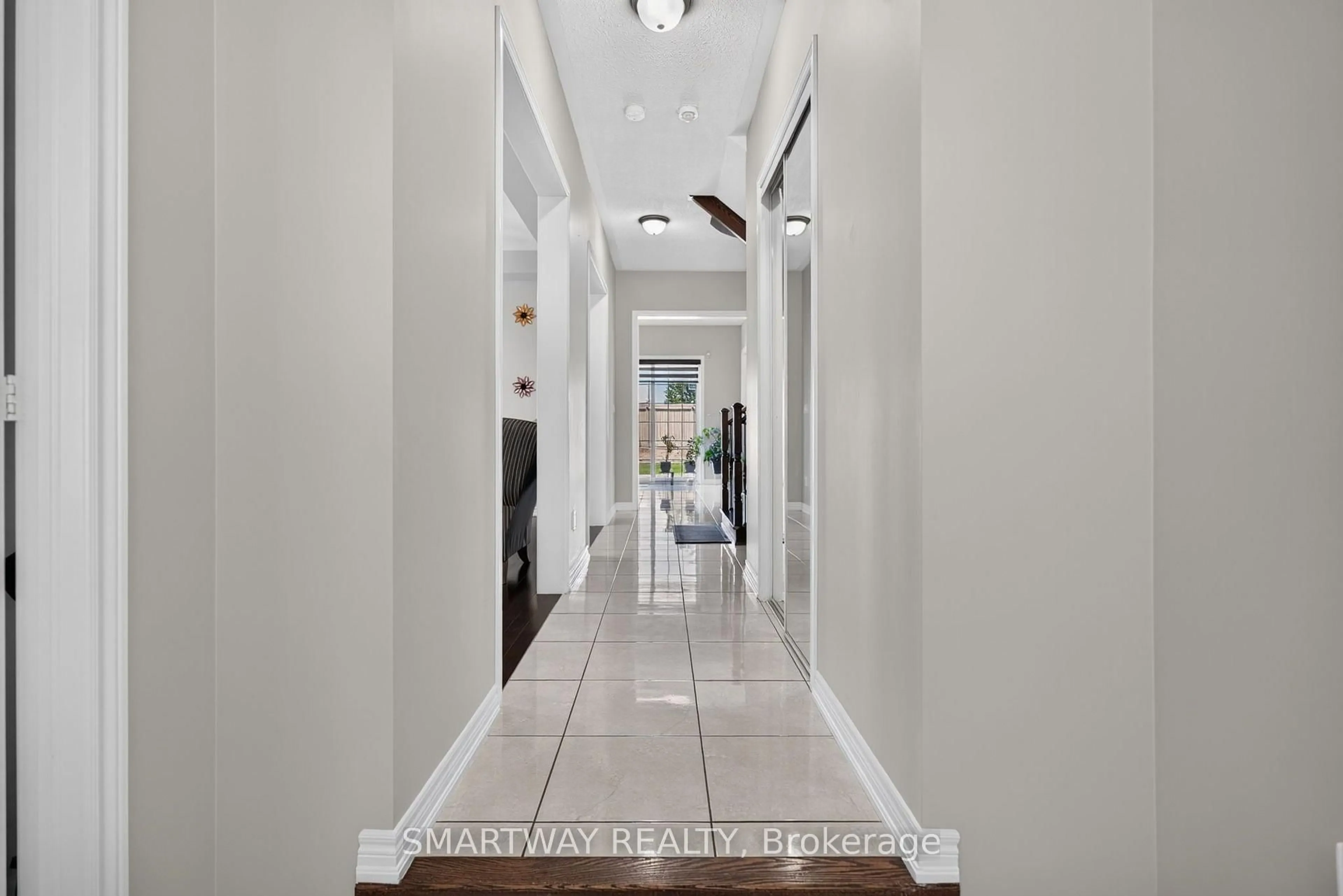 Indoor foyer for 26 Fanning Tr, Brampton Ontario L6P 4J3
