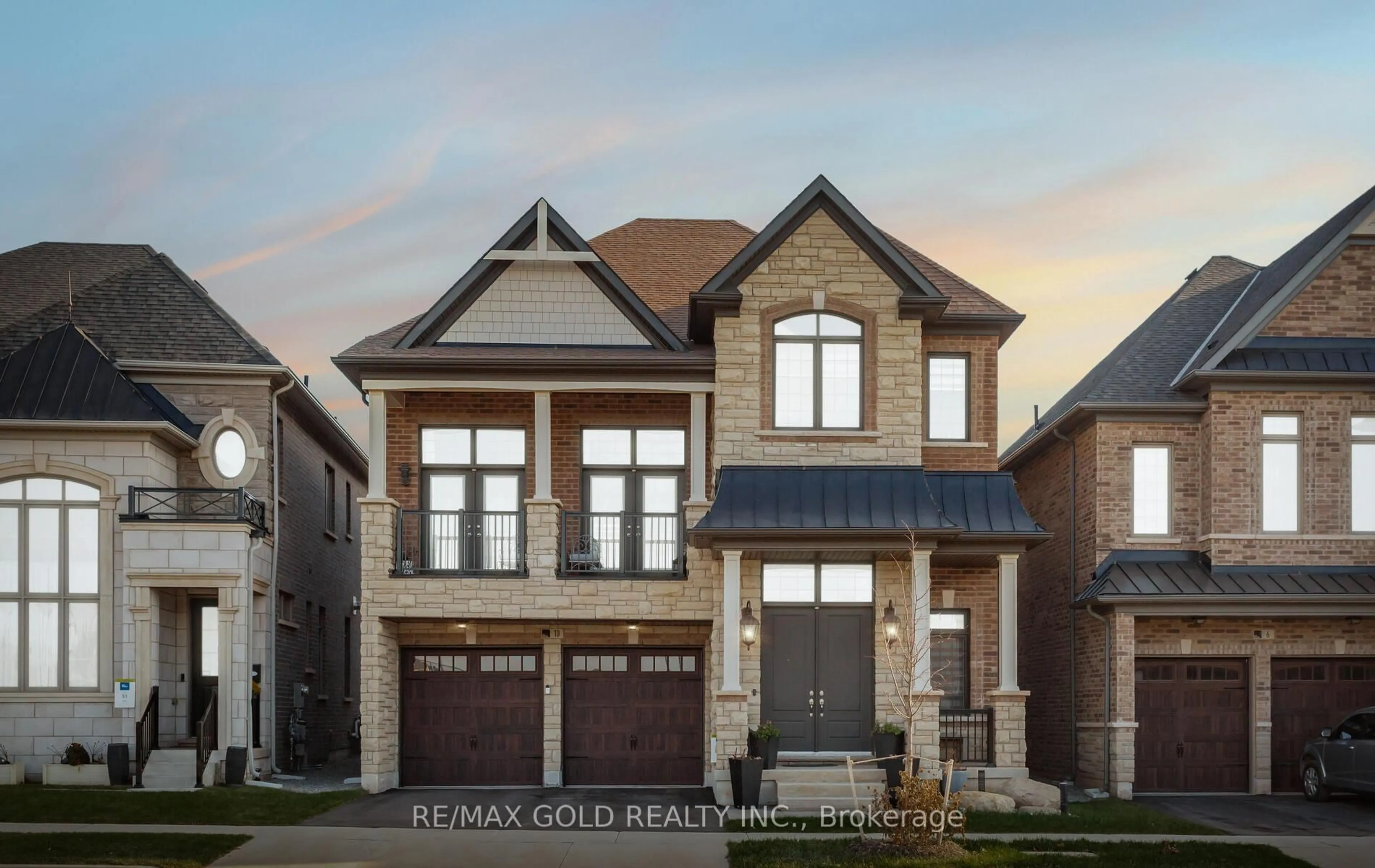 Home with brick exterior material, street for 10 Settlers Rd, Oakville Ontario L6H 0Y8
