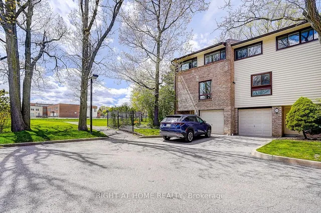 2020 South Millway #26, Mississauga 3