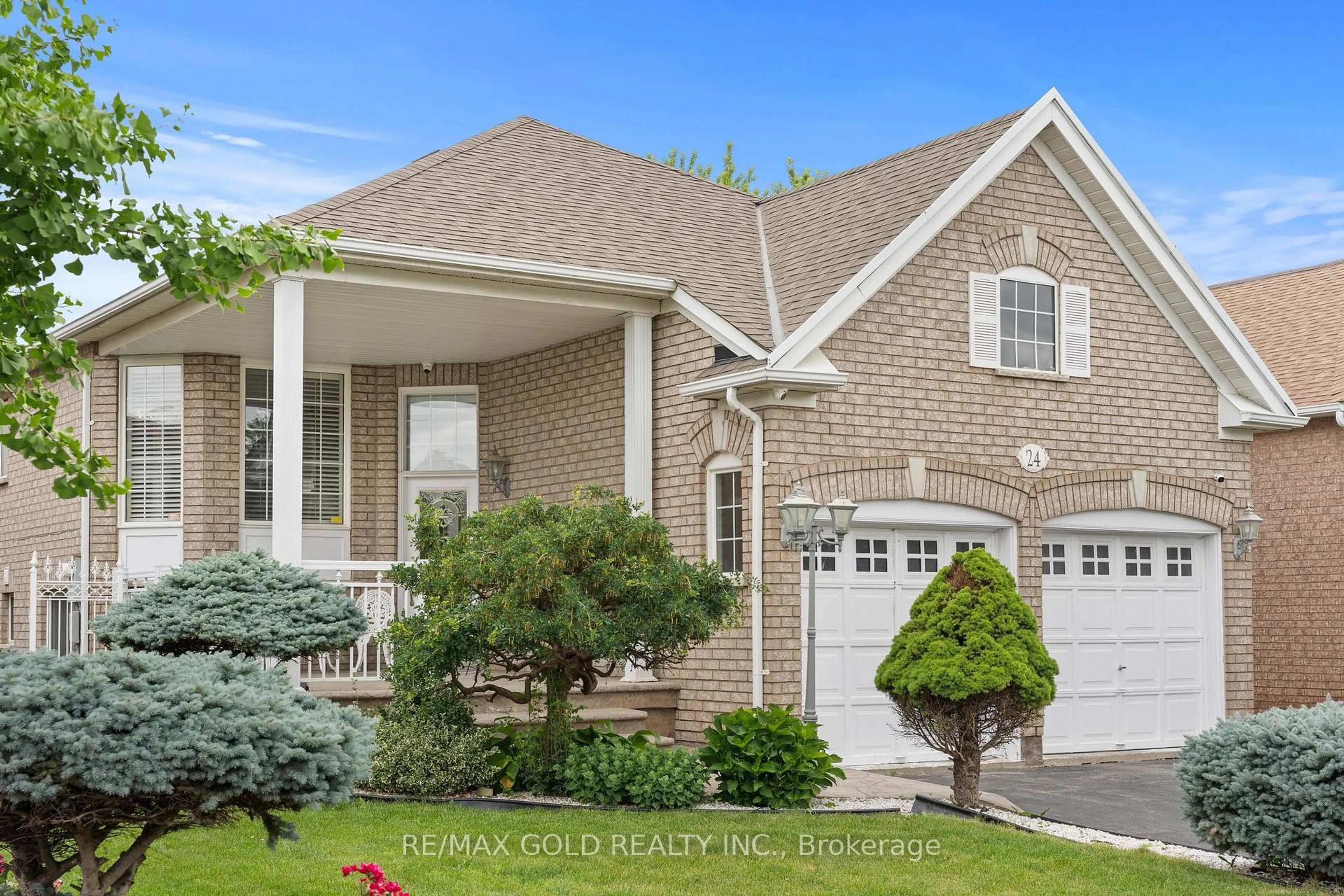 Home with brick exterior material, street for 24 Fletchers Creek Blvd, Brampton Ontario L6X 4R6