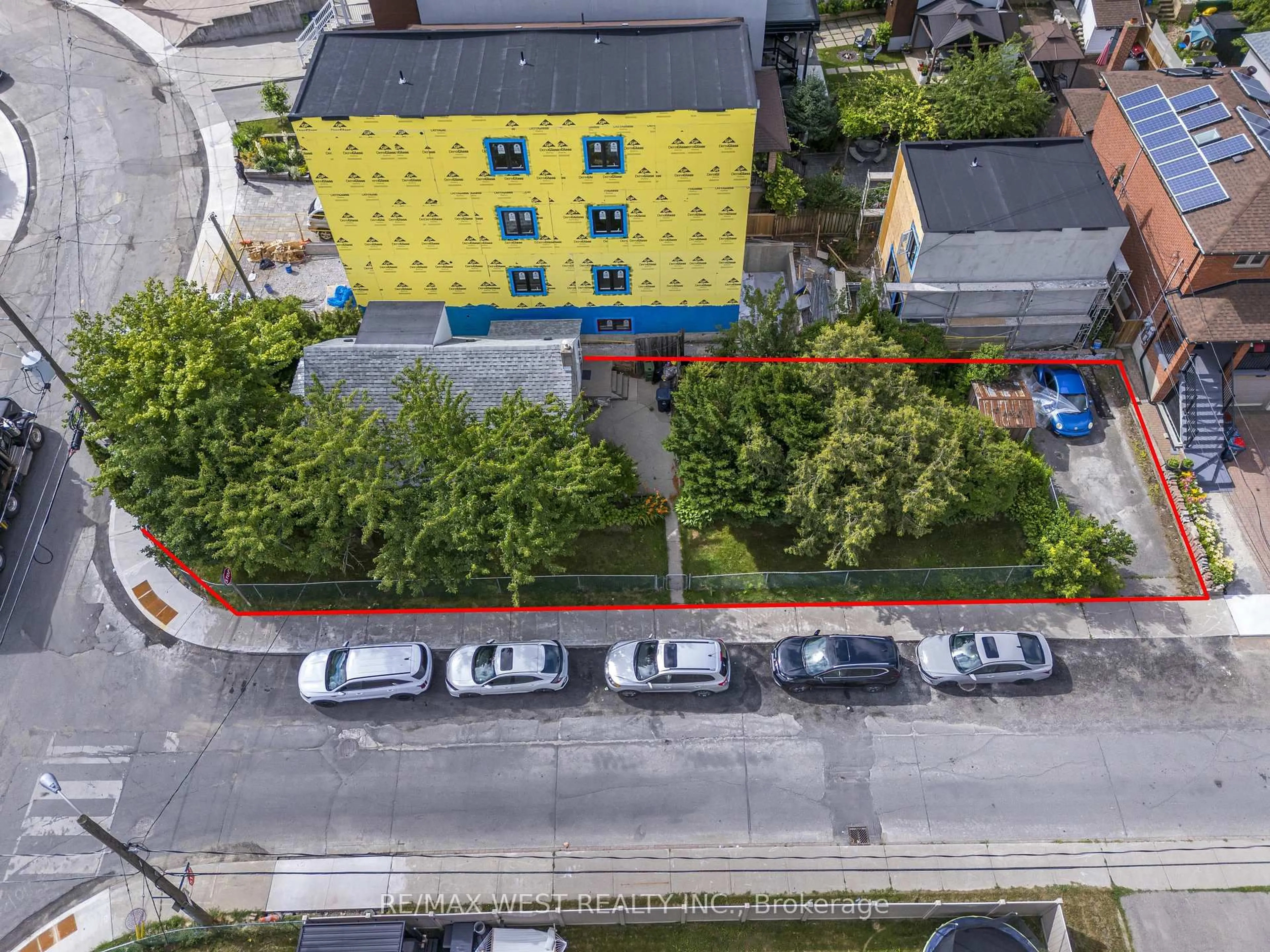 A pic from outside/outdoor area/front of a property/back of a property/a pic from drone, unknown for 48 Ennerdale Rd, Toronto Ontario M6E 4C3