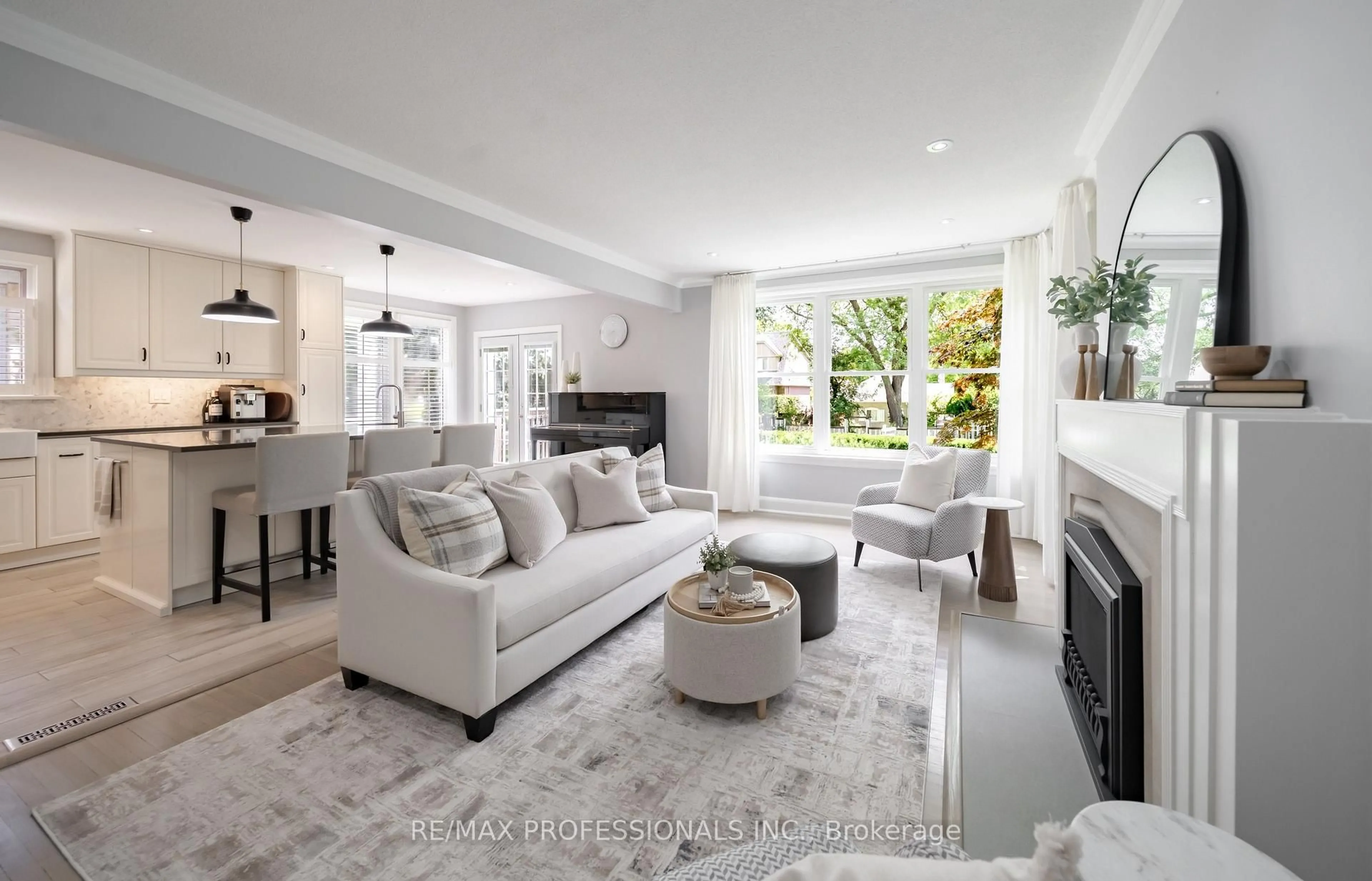 Living room with furniture, unknown for 86 Van Dusen Blvd, Toronto Ontario M8Z 3G3