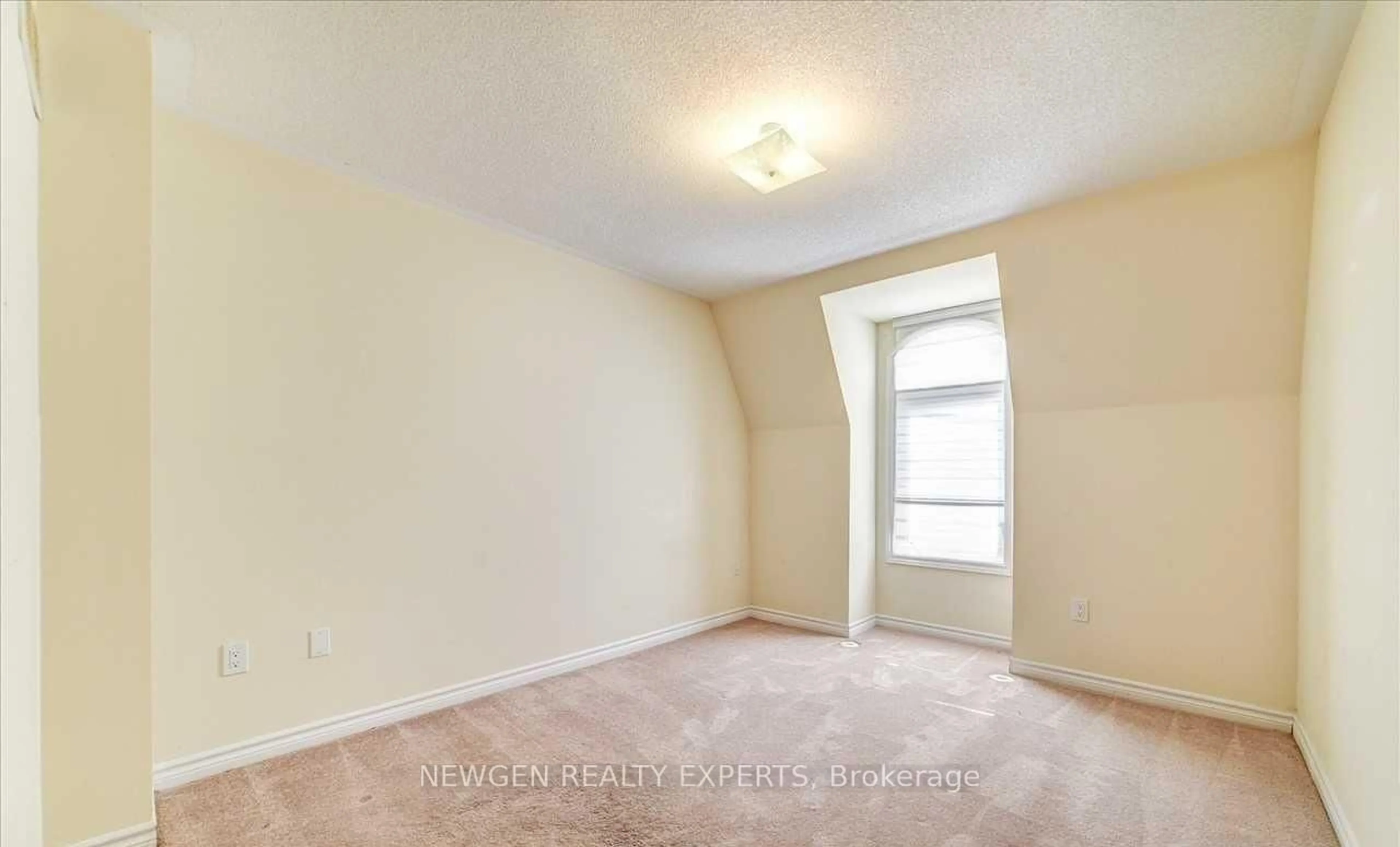 A pic of a room for 200 Veterans Dr #16, Brampton Ontario L7A 5K7