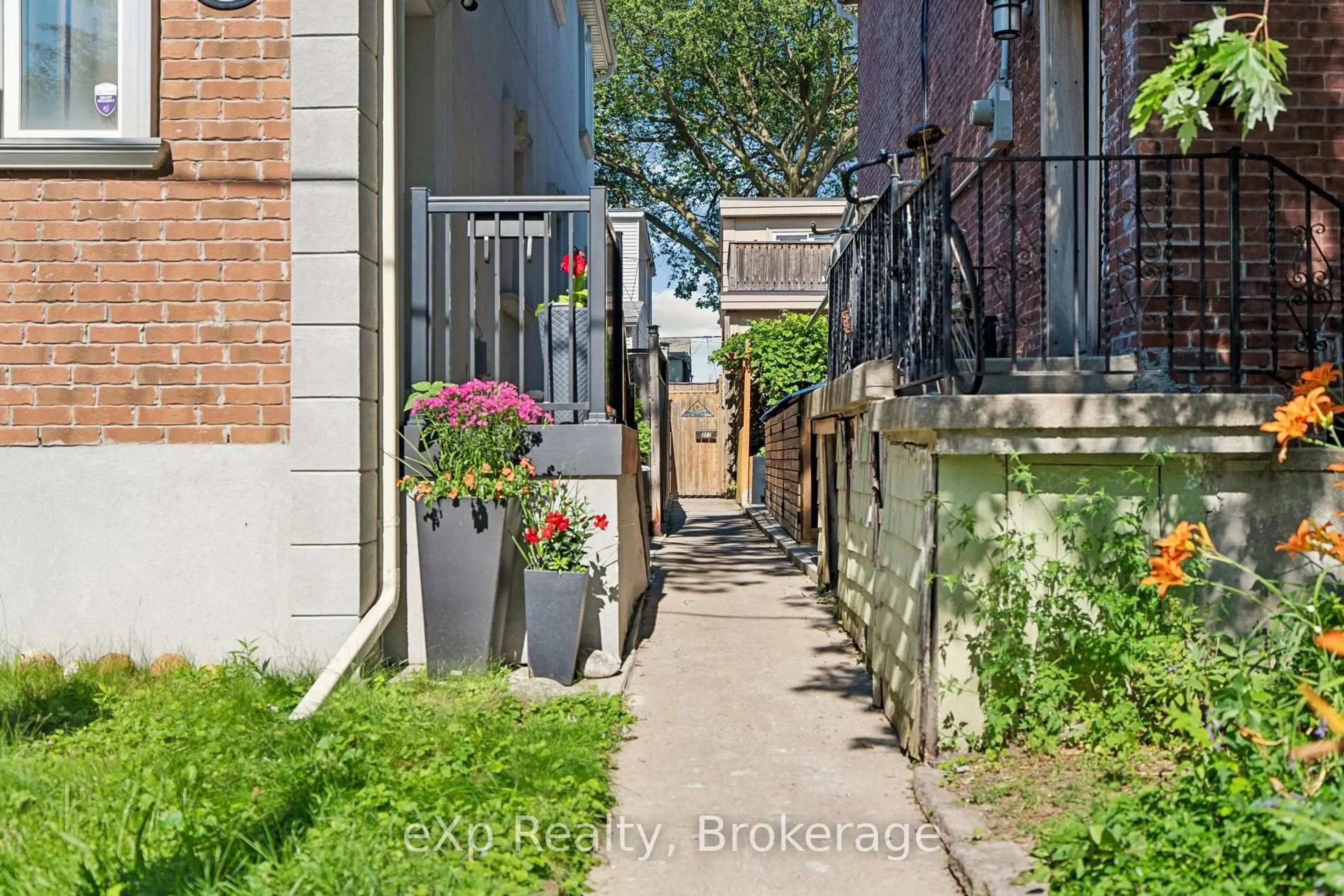 Patio, street for 313 Bartlett Ave, Toronto Ontario M6H 3G8