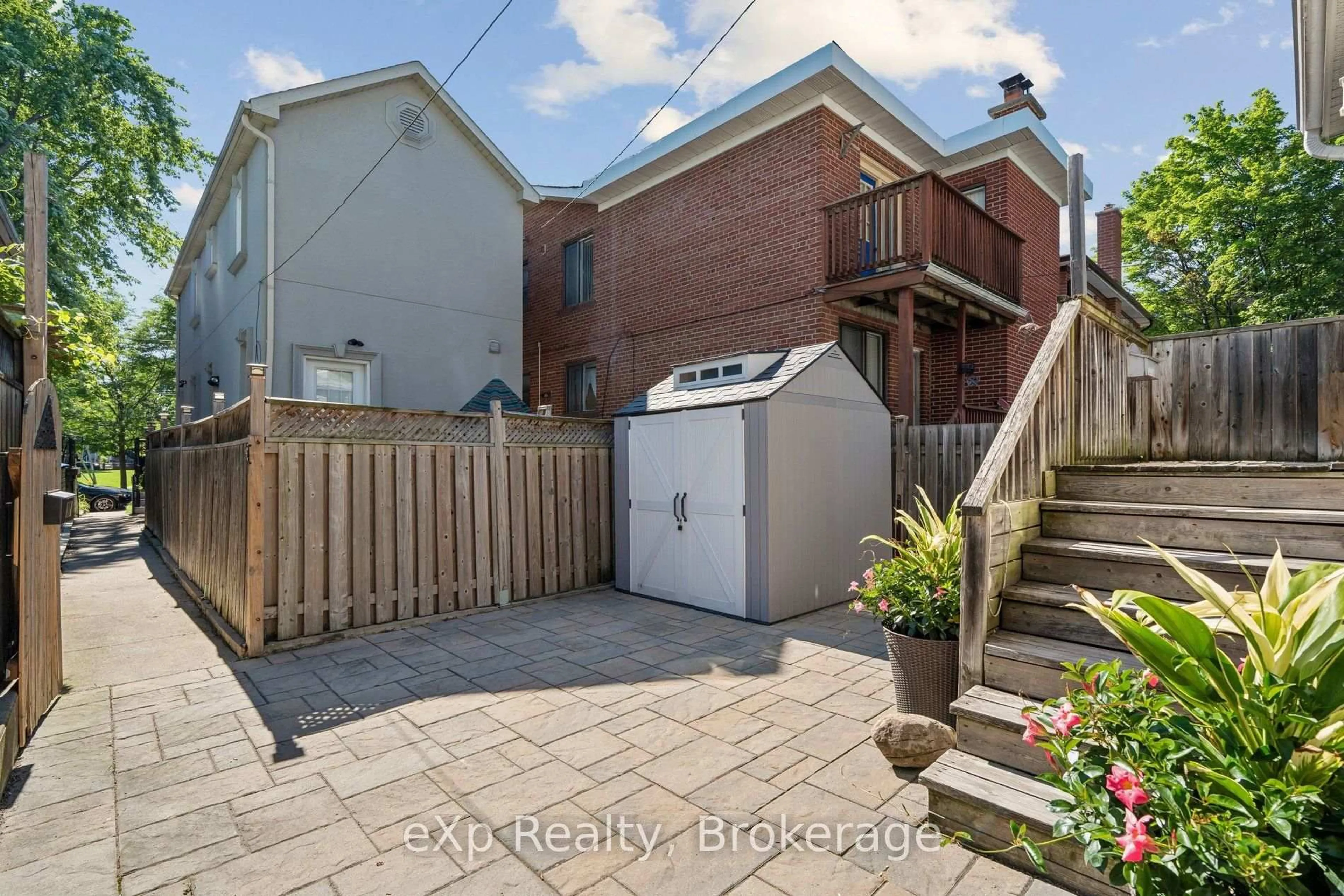 Patio, street for 313 Bartlett Ave, Toronto Ontario M6H 3G8