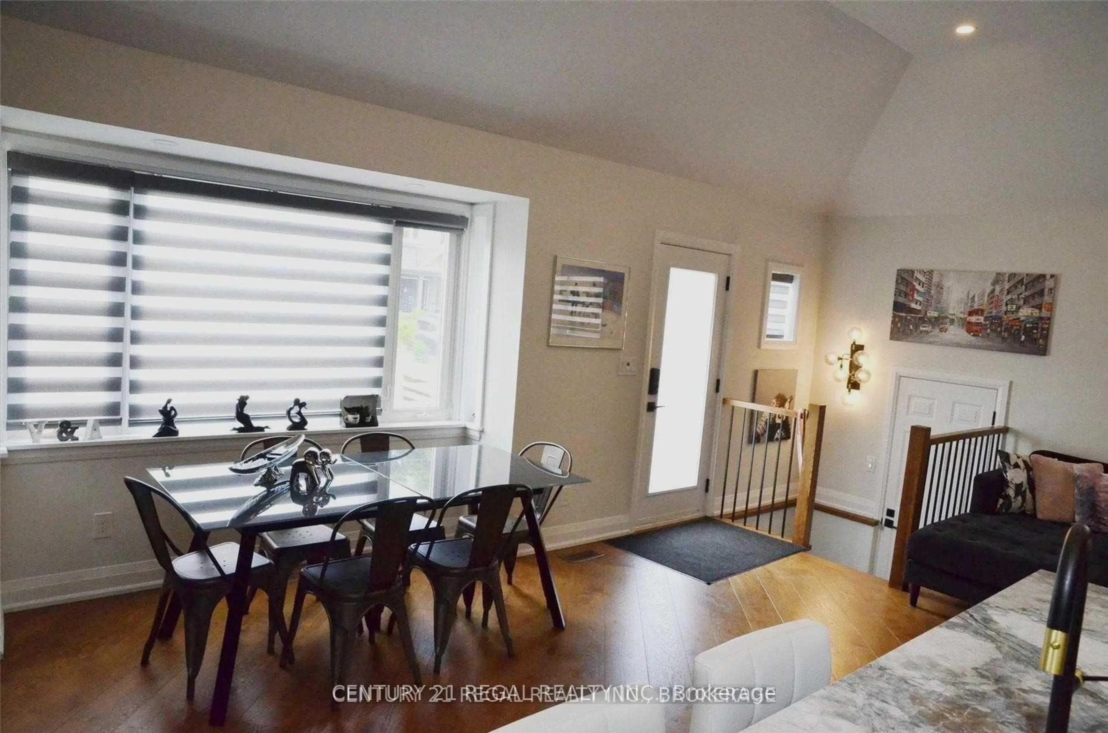 Dining room, wood/laminate floor for 25 Sixth St, Toronto Ontario M5V 3A1