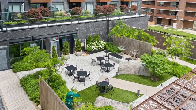 21 Park St #717, Mississauga 3