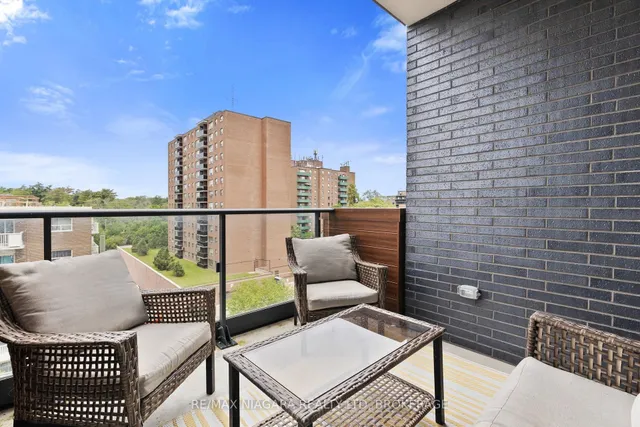 21 Park St #717, Mississauga 4
