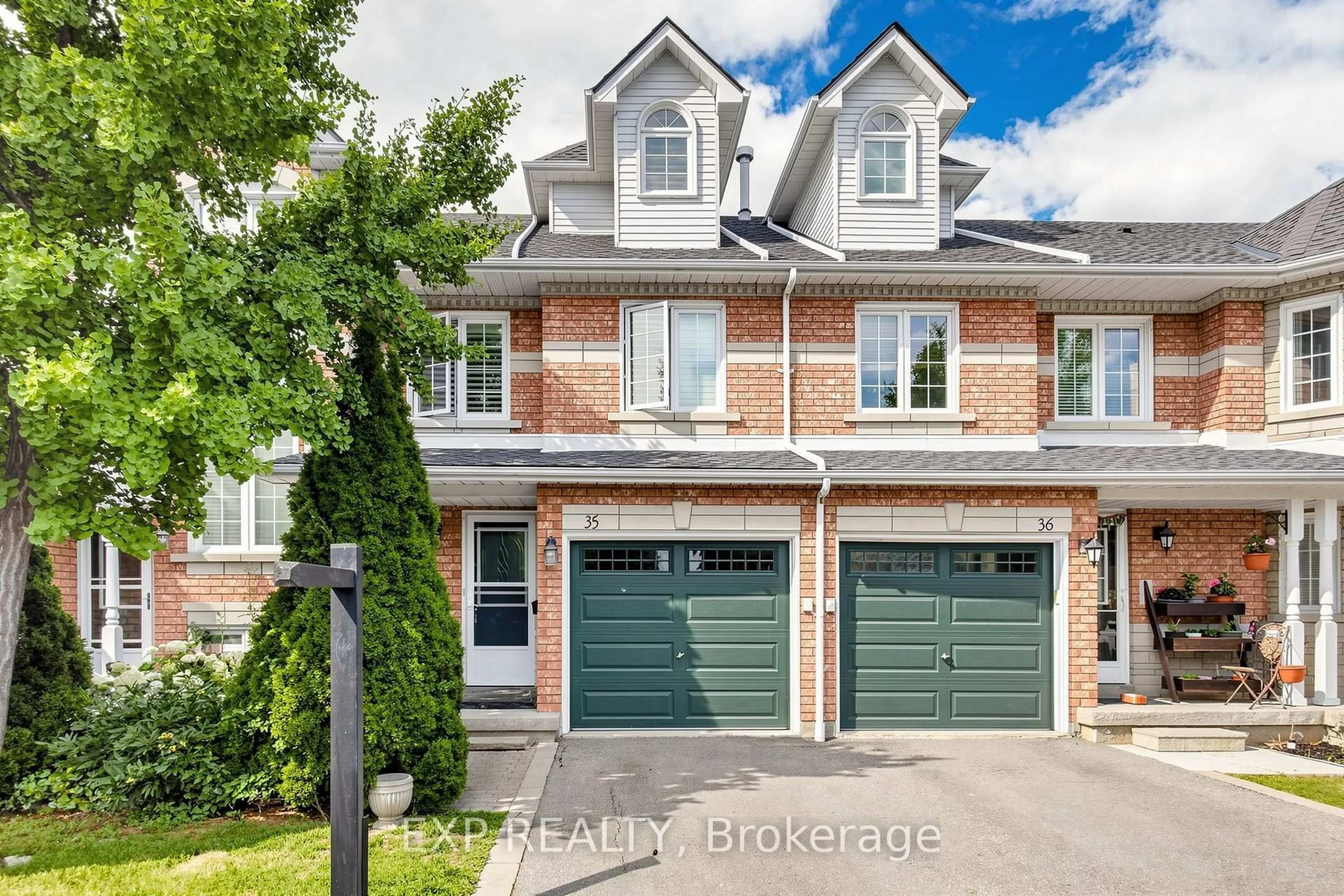 Home with brick exterior material, street for 455 Apache Crt #35, Mississauga Ontario L4Z 3W8