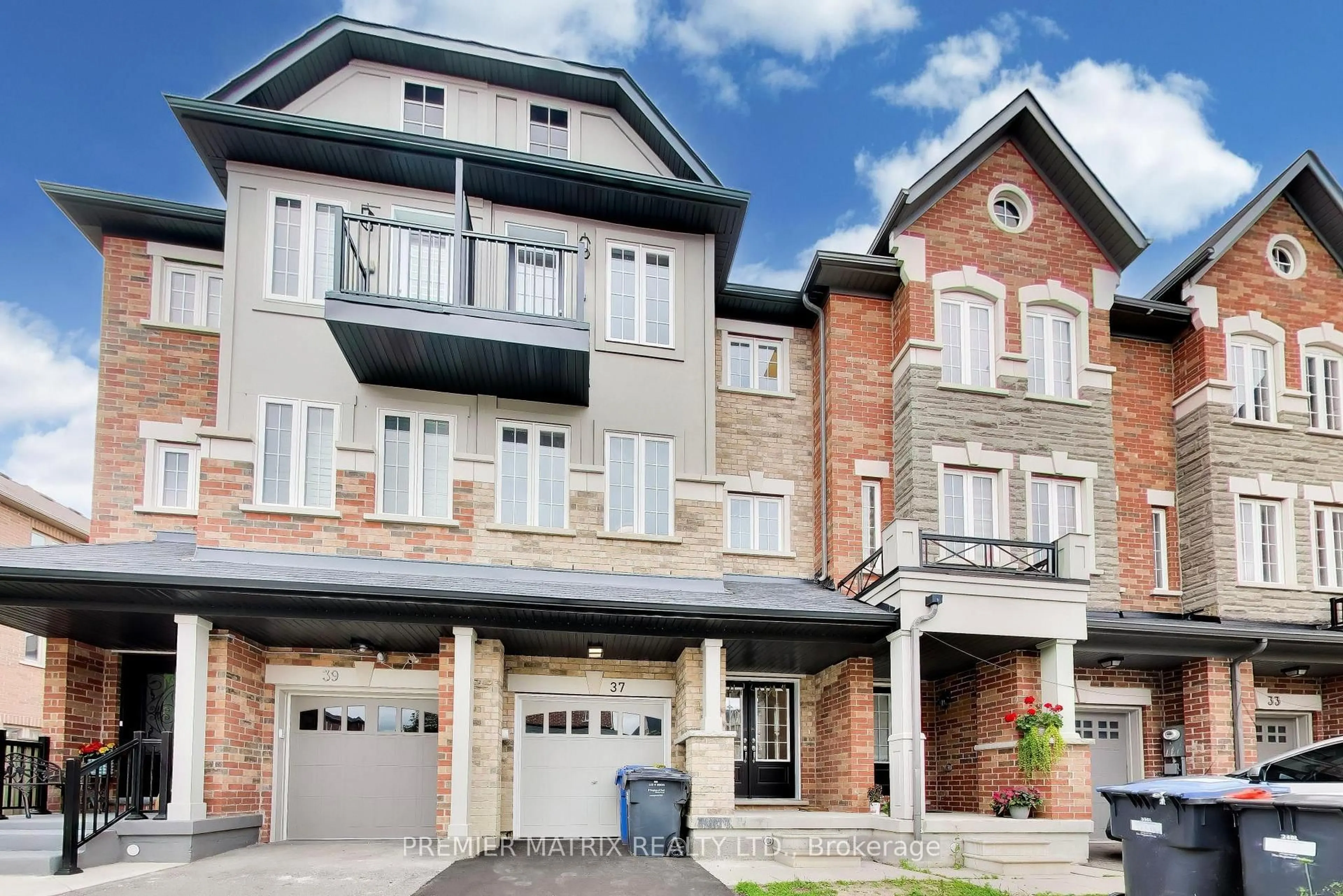 Home with brick exterior material, street for 37 Shiff Cres, Brampton Ontario L6Z 0H5