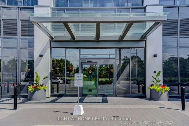 202 Burnhamthorpe Rd #505, Mississauga 2