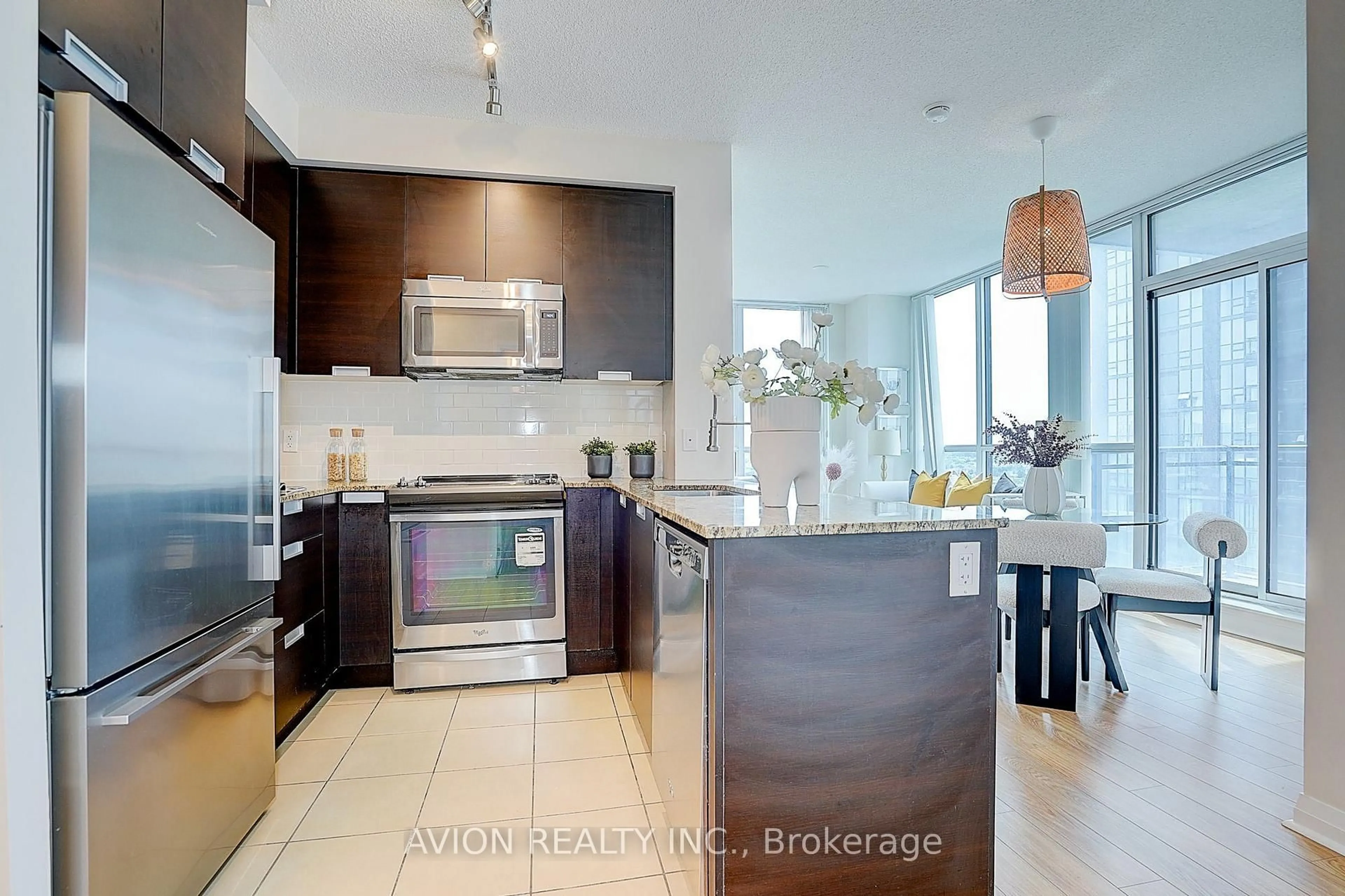 Open concept kitchen, unknown for 55 Eglinton Ave #1202, Mississauga Ontario L5R 0E5