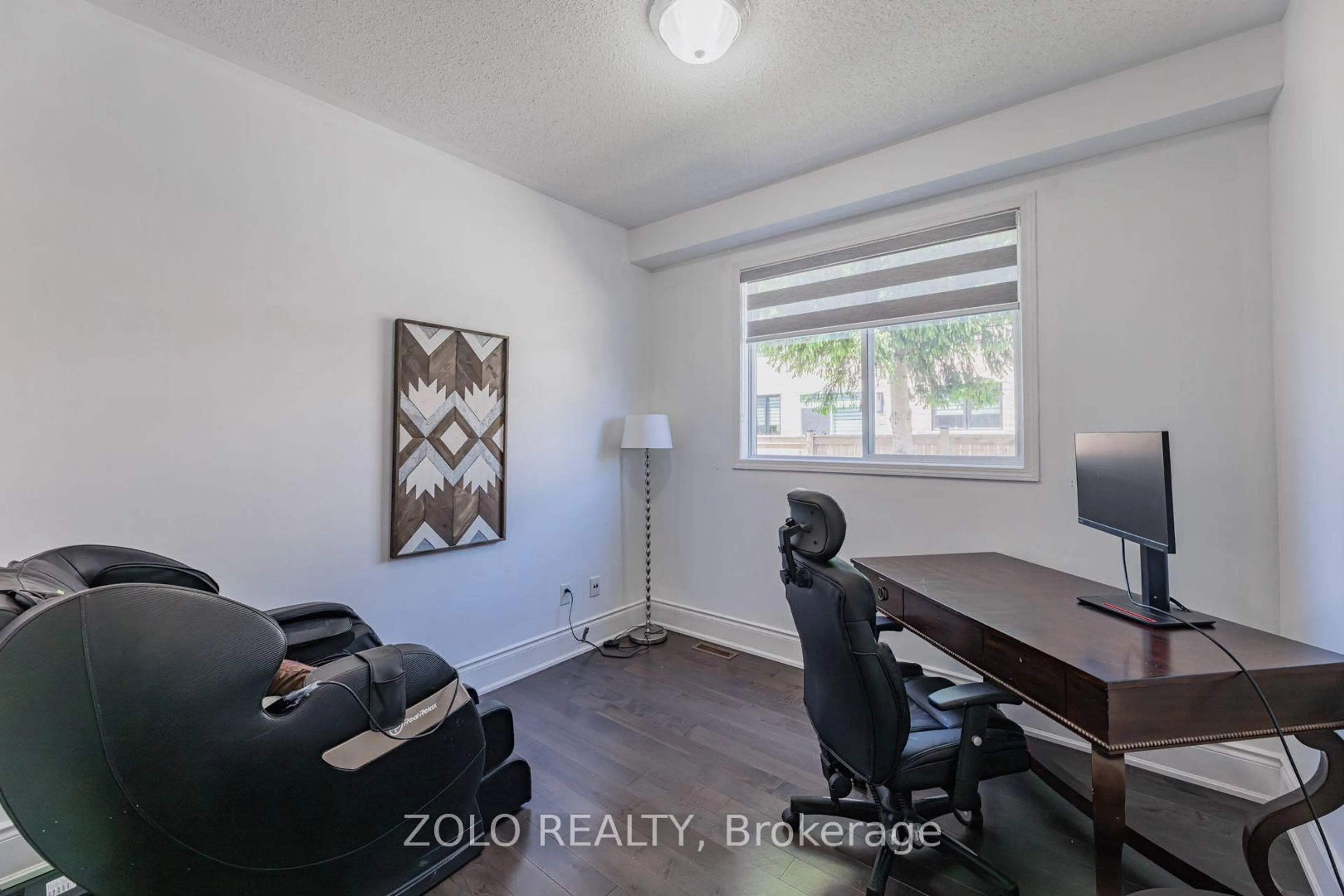 A pic of a room for 1580 Earl Cres, Milton Ontario L9T 5Z2