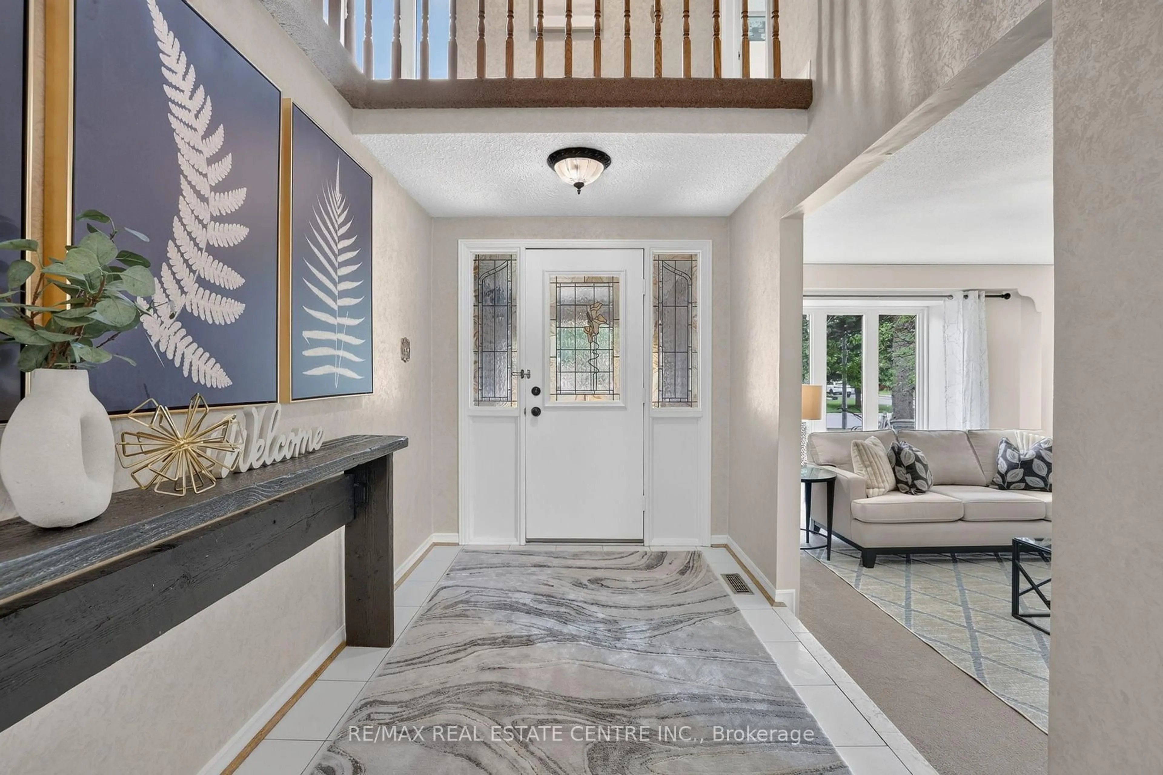 Indoor entryway for 324 Hersey Cres, Caledon Ontario L7E 3Z5