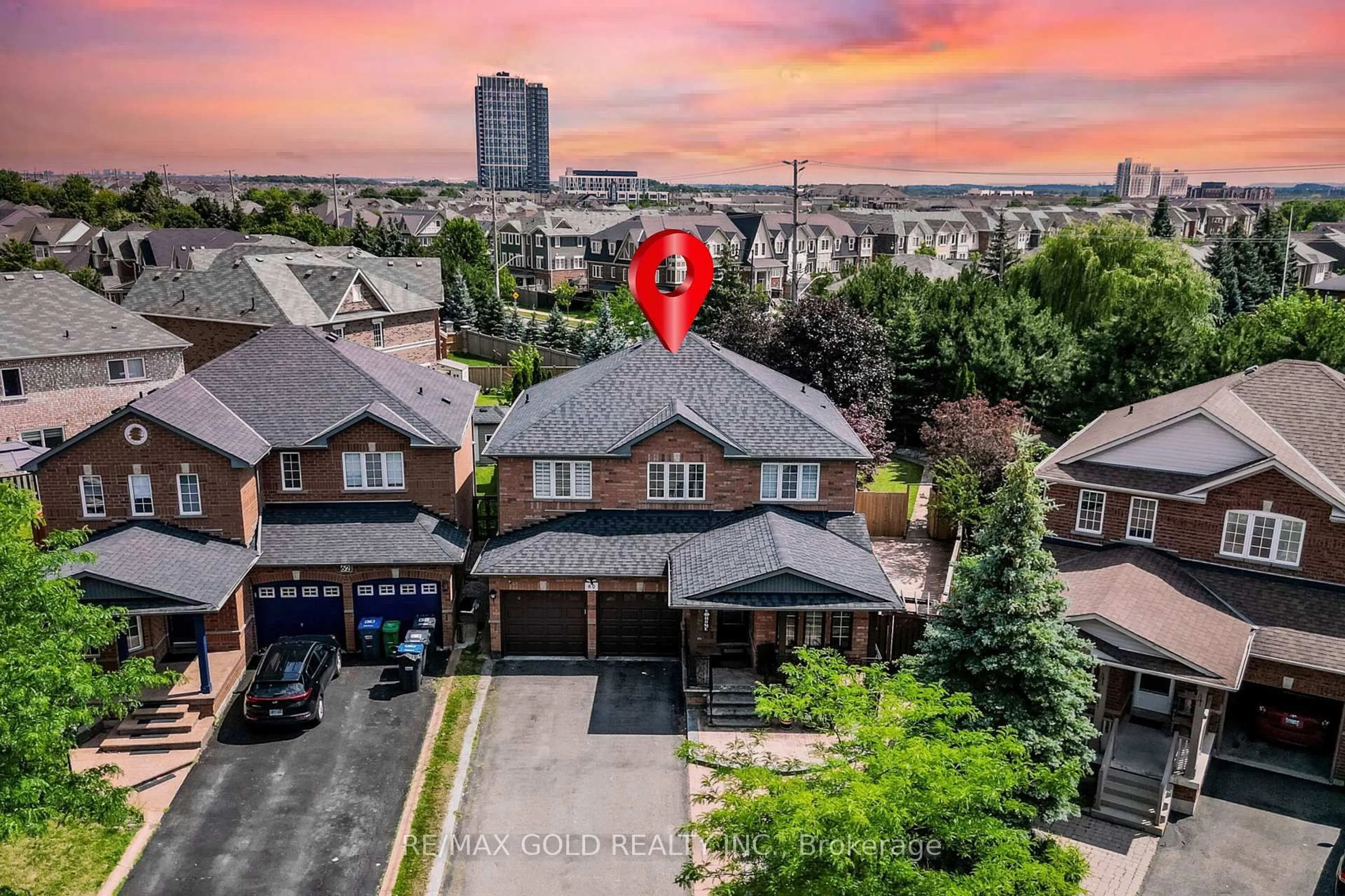 A pic from outside/outdoor area/front of a property/back of a property/a pic from drone, unknown for 60 Four Seasons Circ, Brampton Ontario L7A 2A7