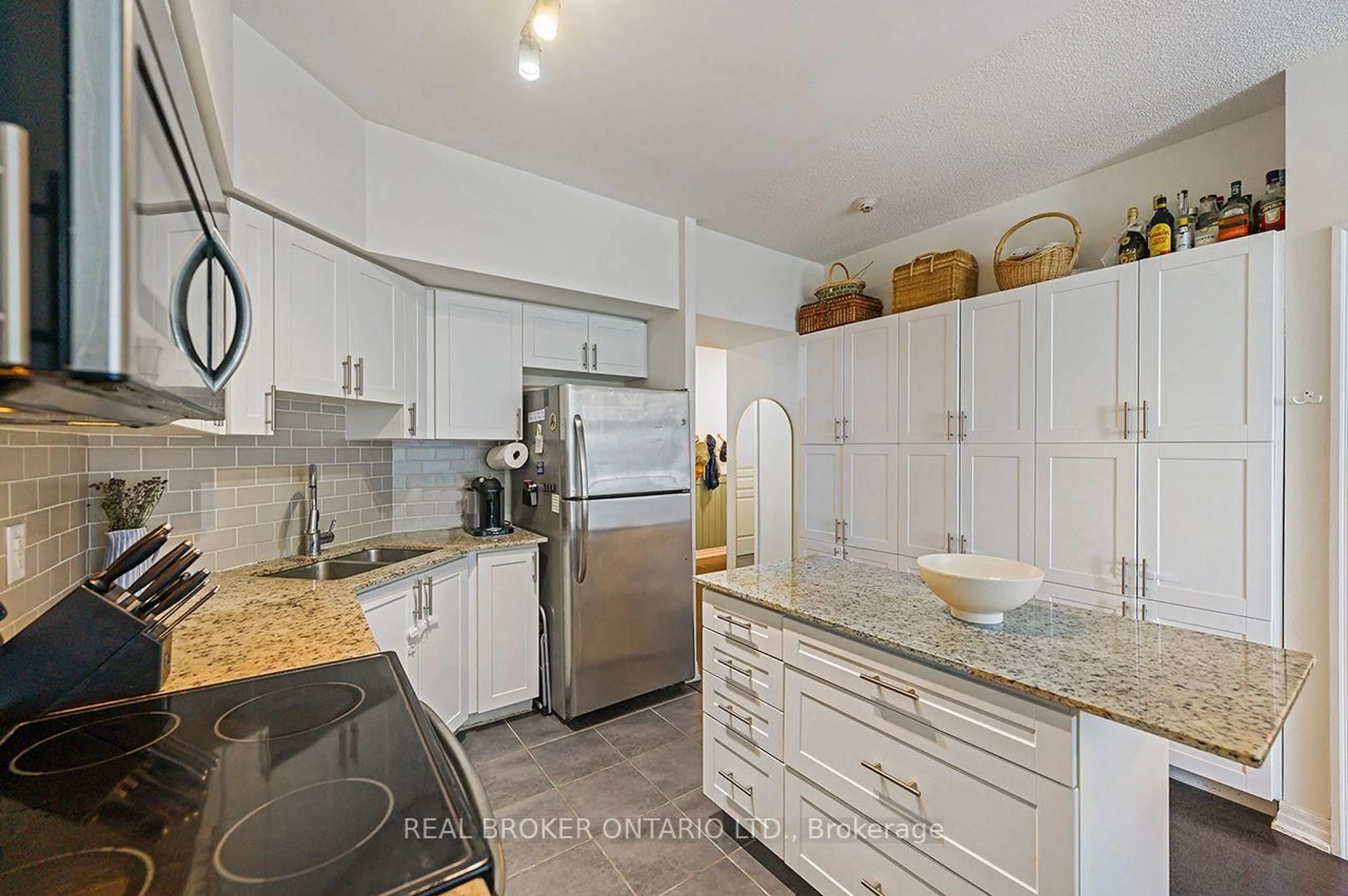 Unknown for 1940 Ironstone Dr #403, Burlington Ontario L7L 0E4