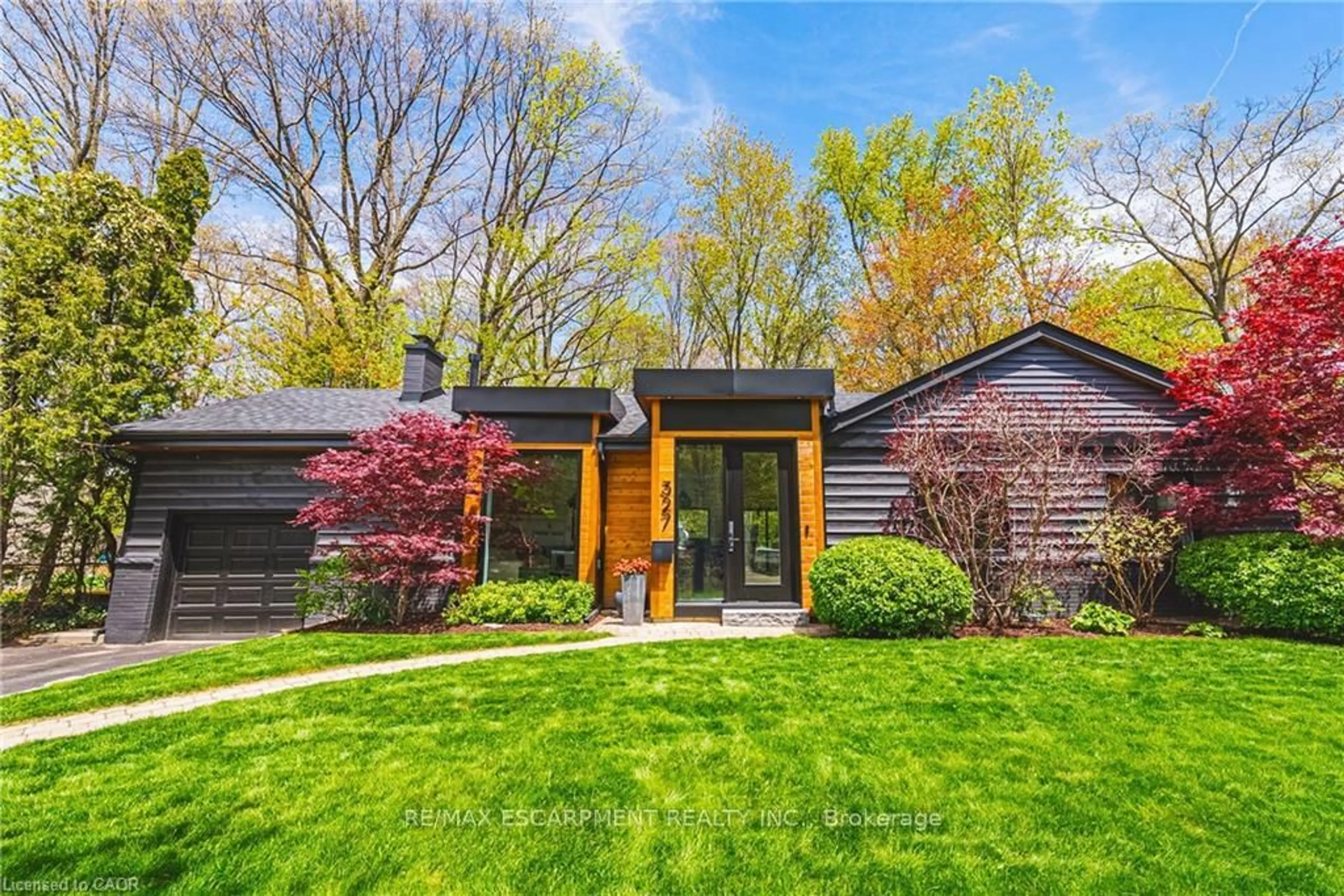Home with brick exterior material, street for 327 Goodram Dr, Burlington Ontario L7L 2J9