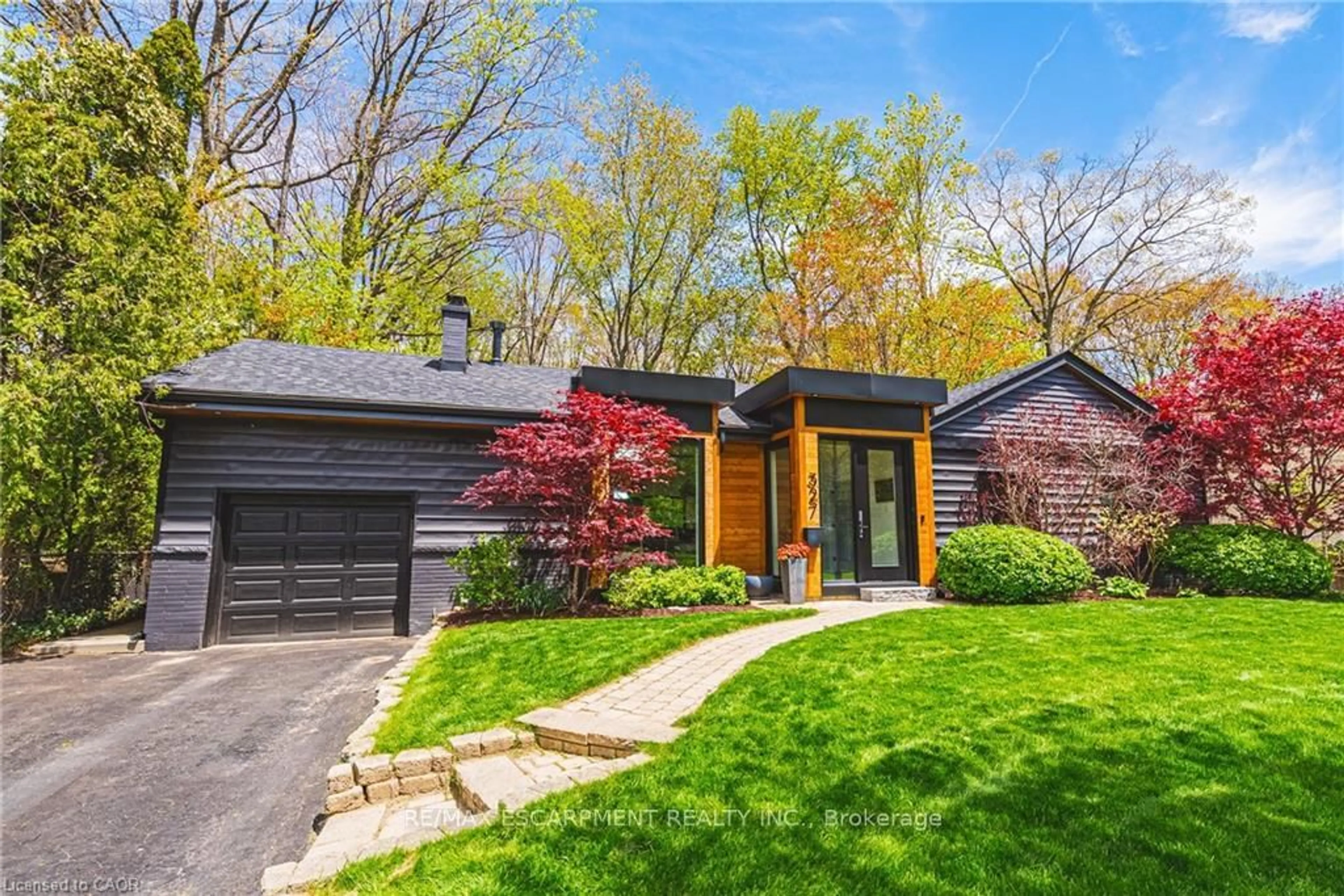 Home with brick exterior material, street for 327 Goodram Dr, Burlington Ontario L7L 2J9