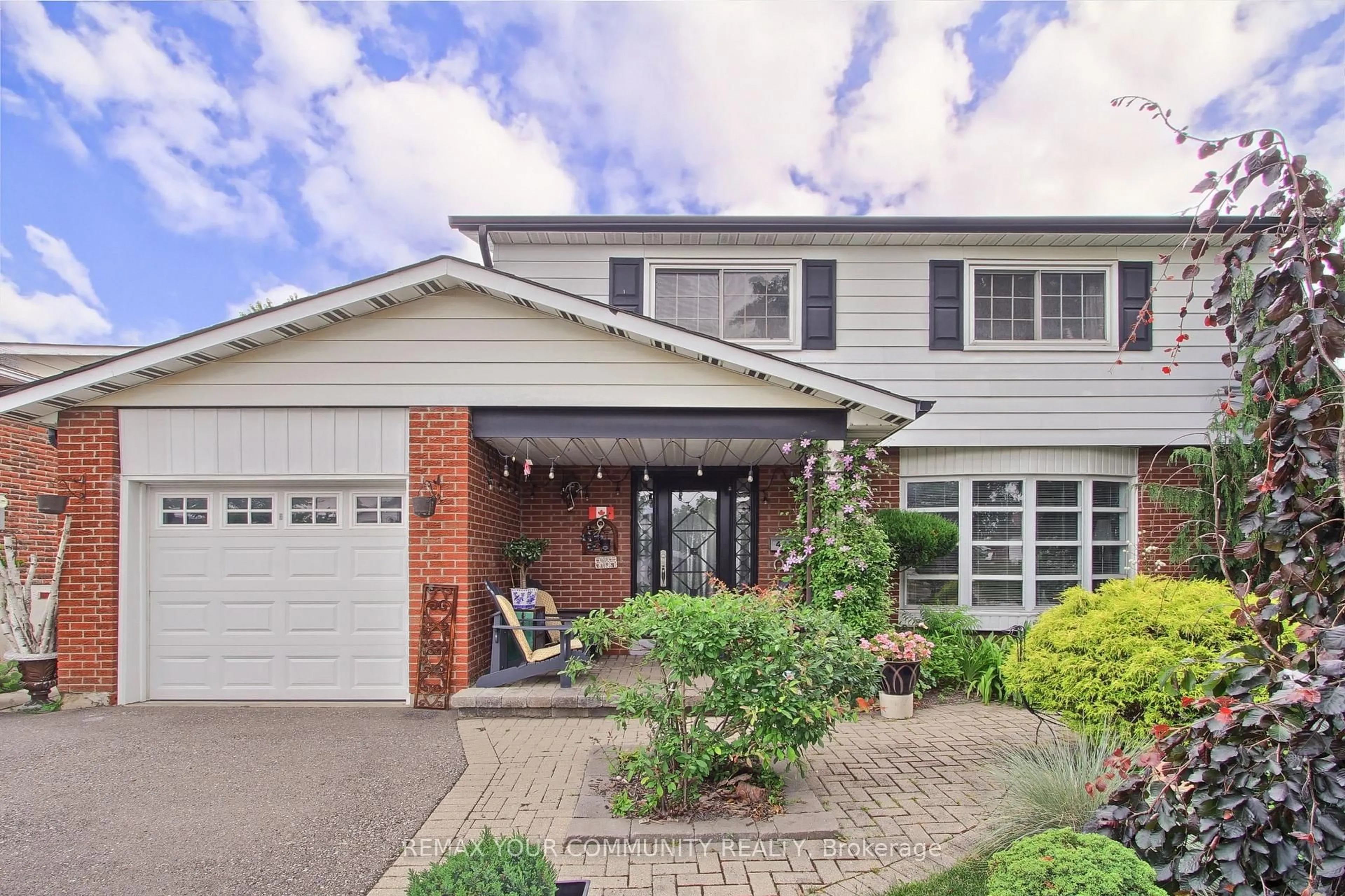 Home with brick exterior material, street for 4229 Brandon Gate Dr, Mississauga Ontario L4T 3K3