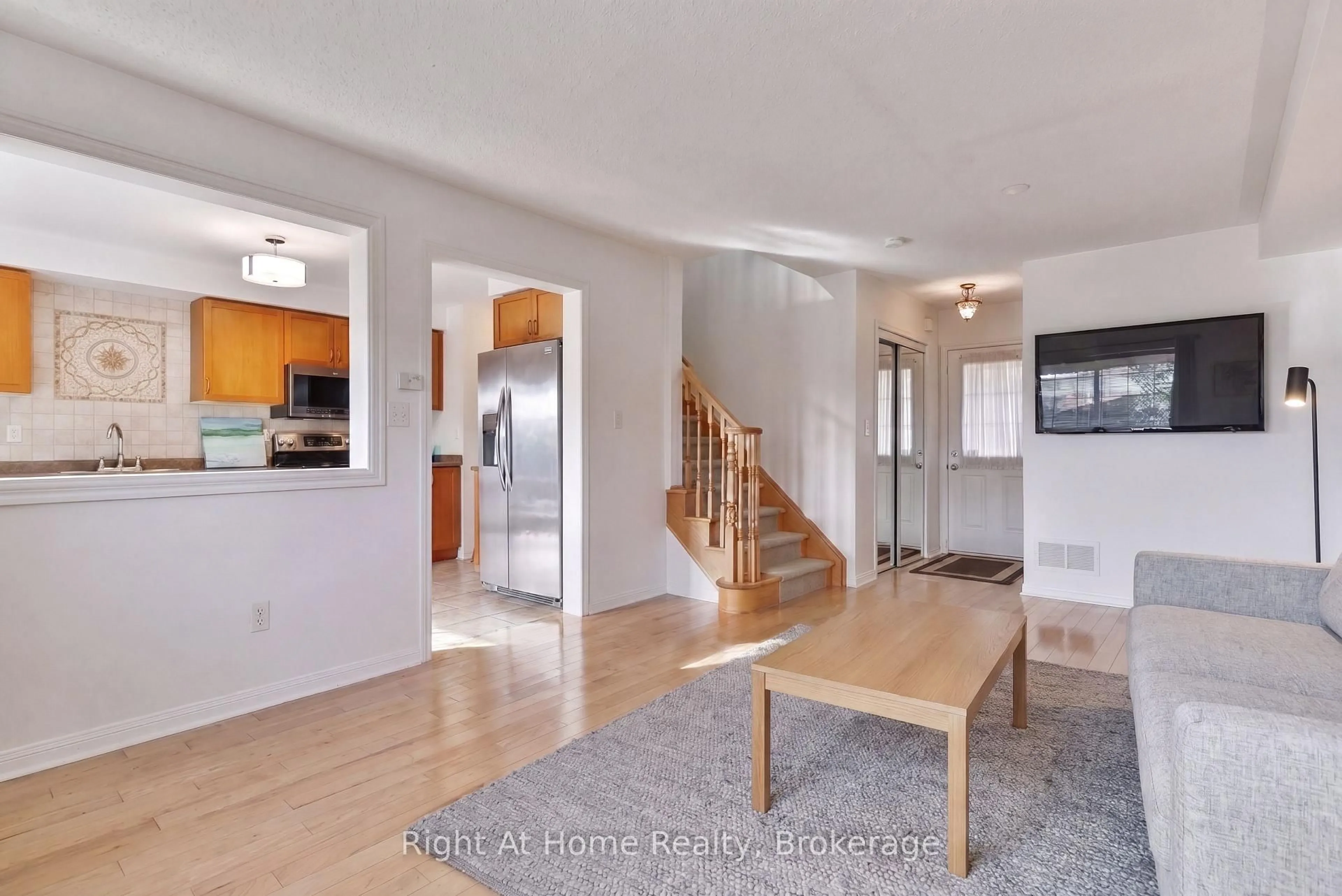 Unknown for 3162 Stornoway Circ, Oakville Ontario L6M 5H8