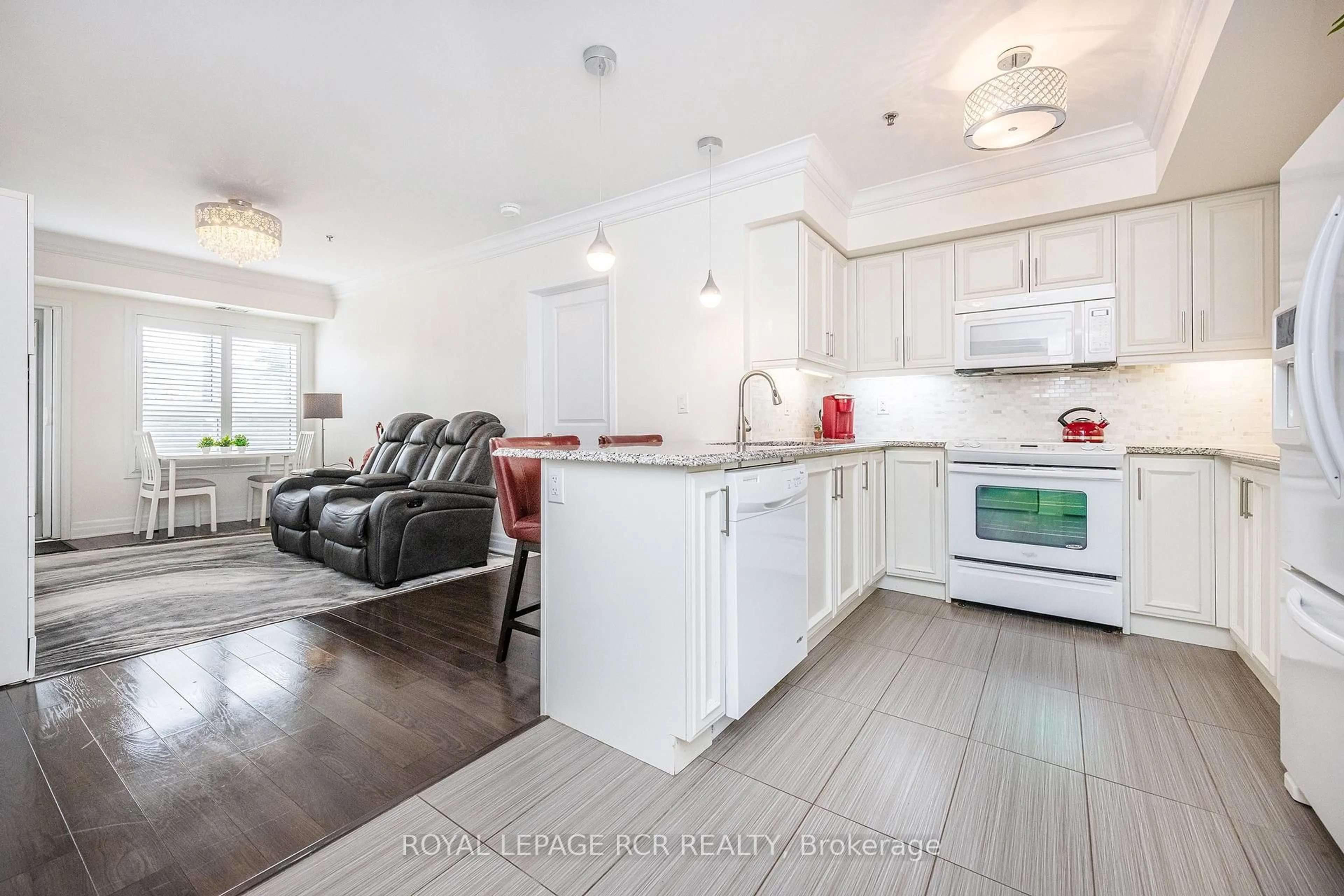 Open concept kitchen, unknown for 60 Baycliffe Cres #106, Brampton Ontario L7A 0Z4