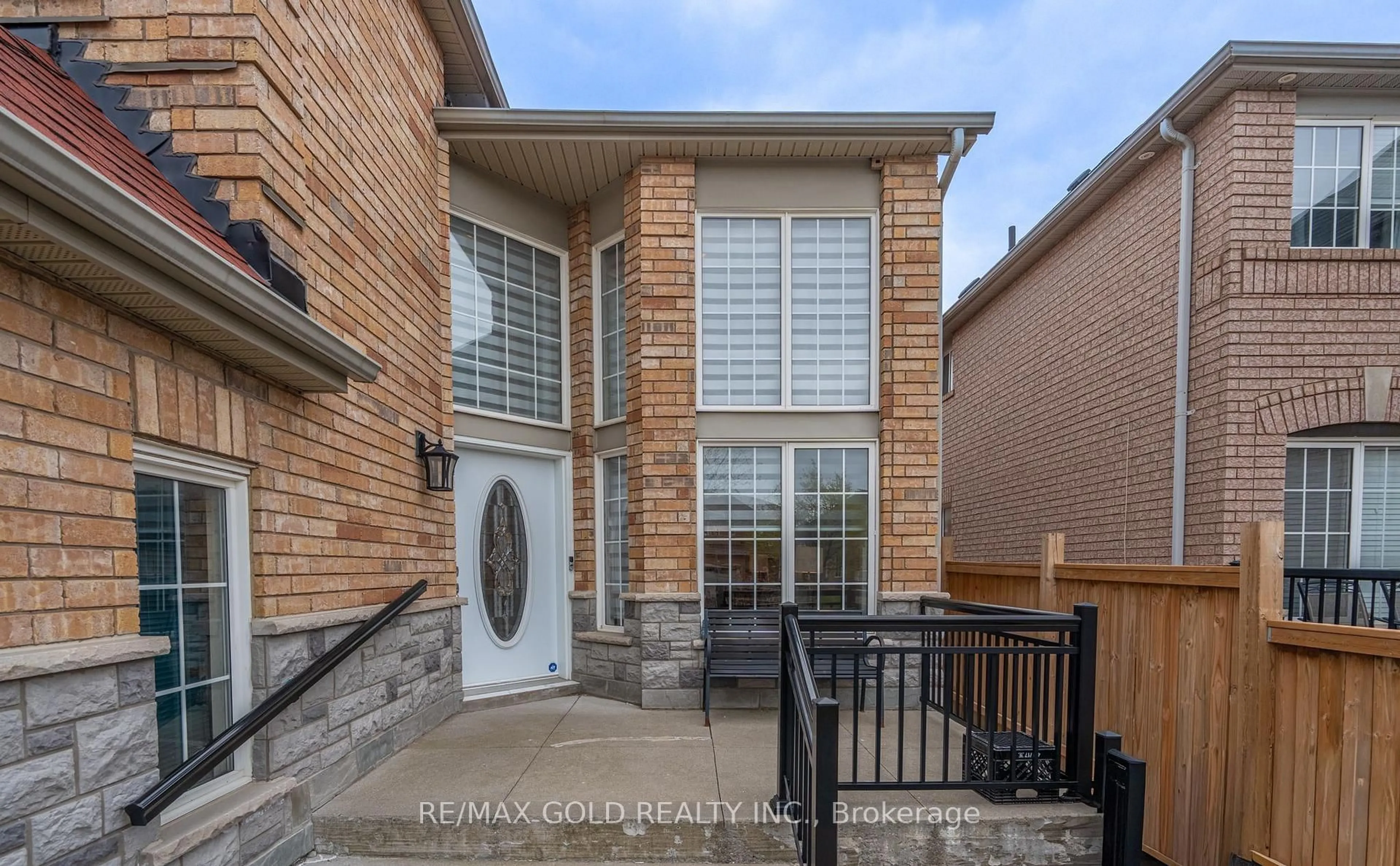 Home with brick exterior material, street for 104 Sunny Meadow Blvd, Brampton Ontario L6R 2C5